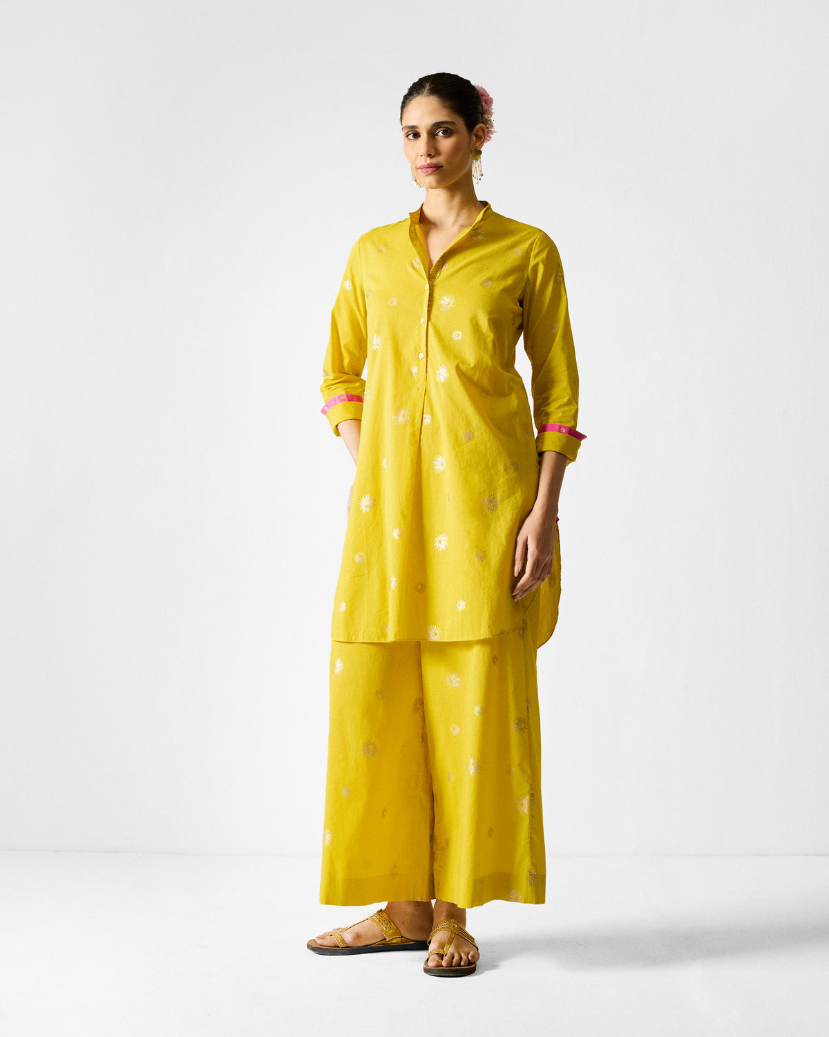 Basic Mid Length Kurta - Chartreuse & Gold Printed