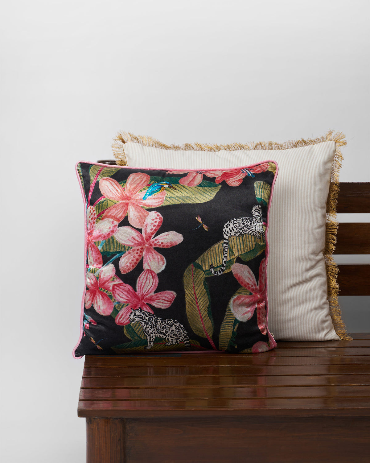 Malti Cushion Cover