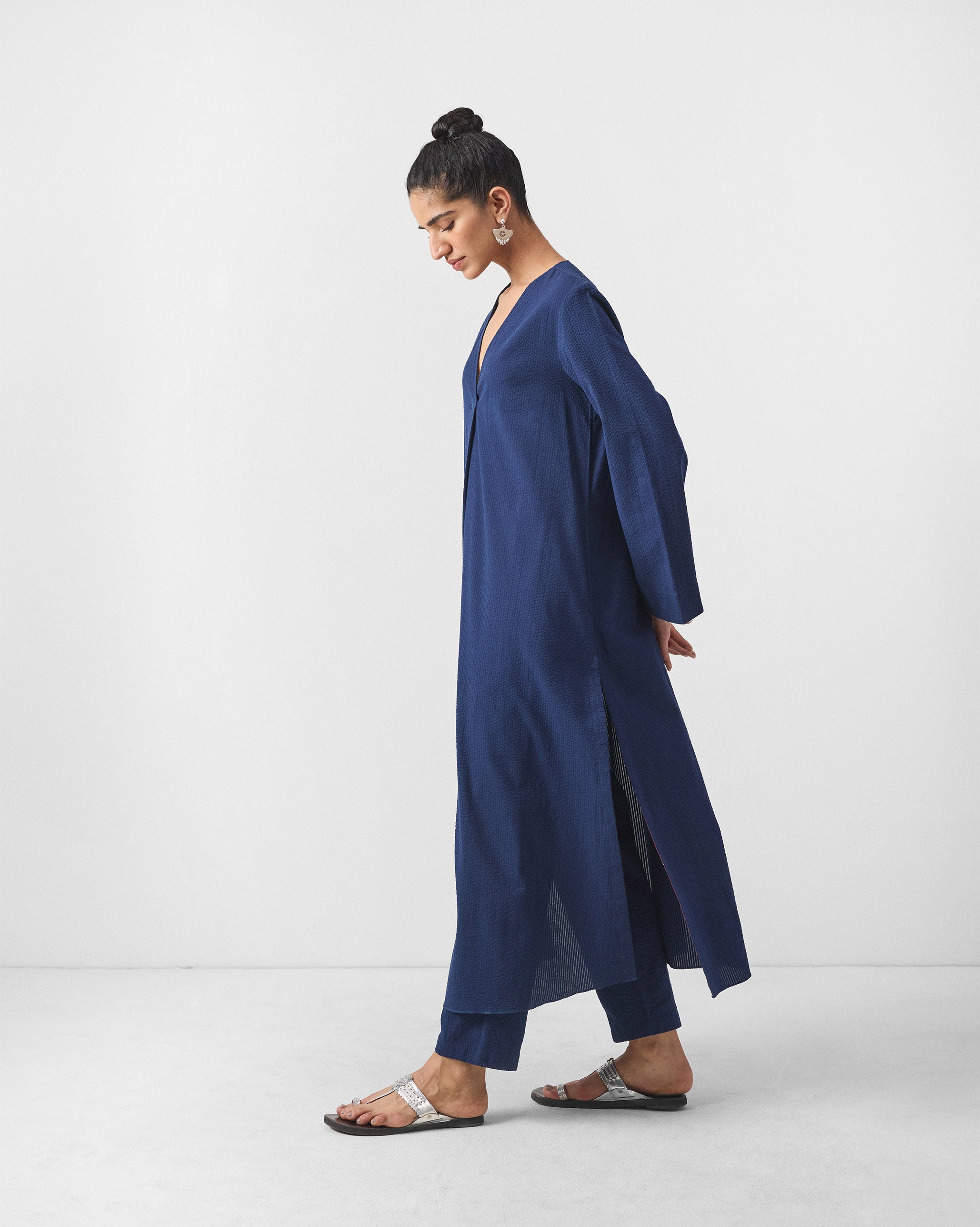 The Bell Sleeves Kurta Set - Navy Seersucker