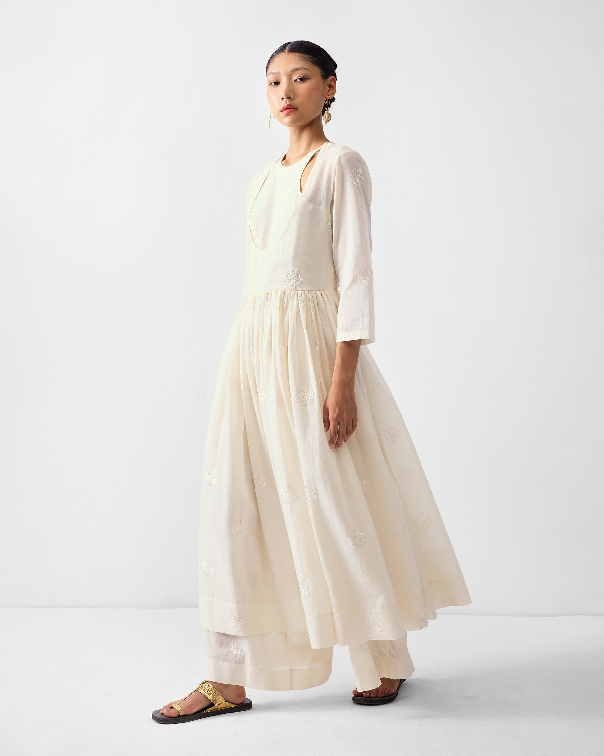 The Savera Set - Ivory Embroidered