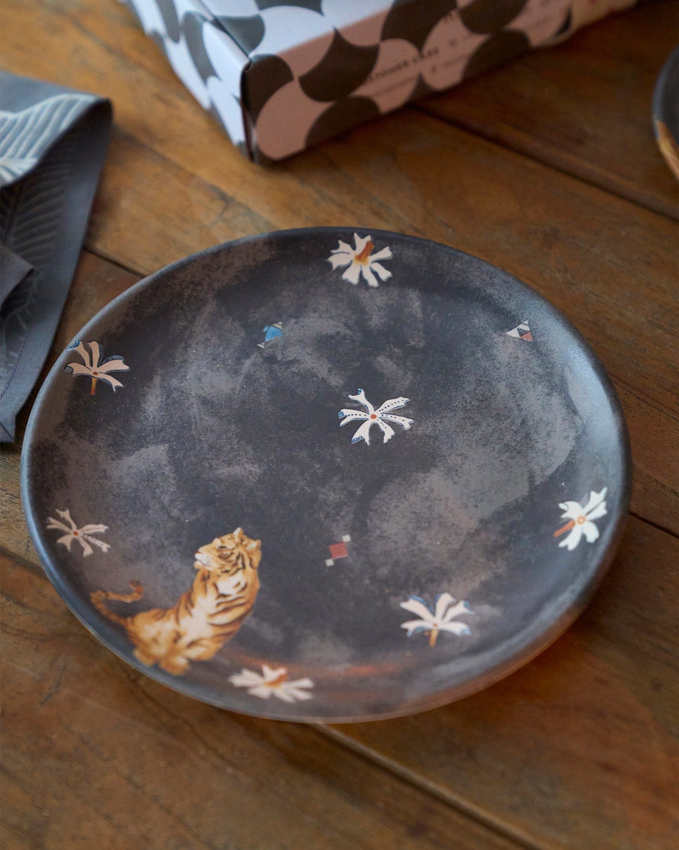 Nadi Bagan Quarter Plate Set