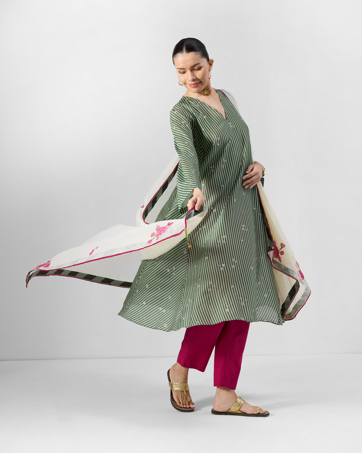 look2_Festive Gatherings