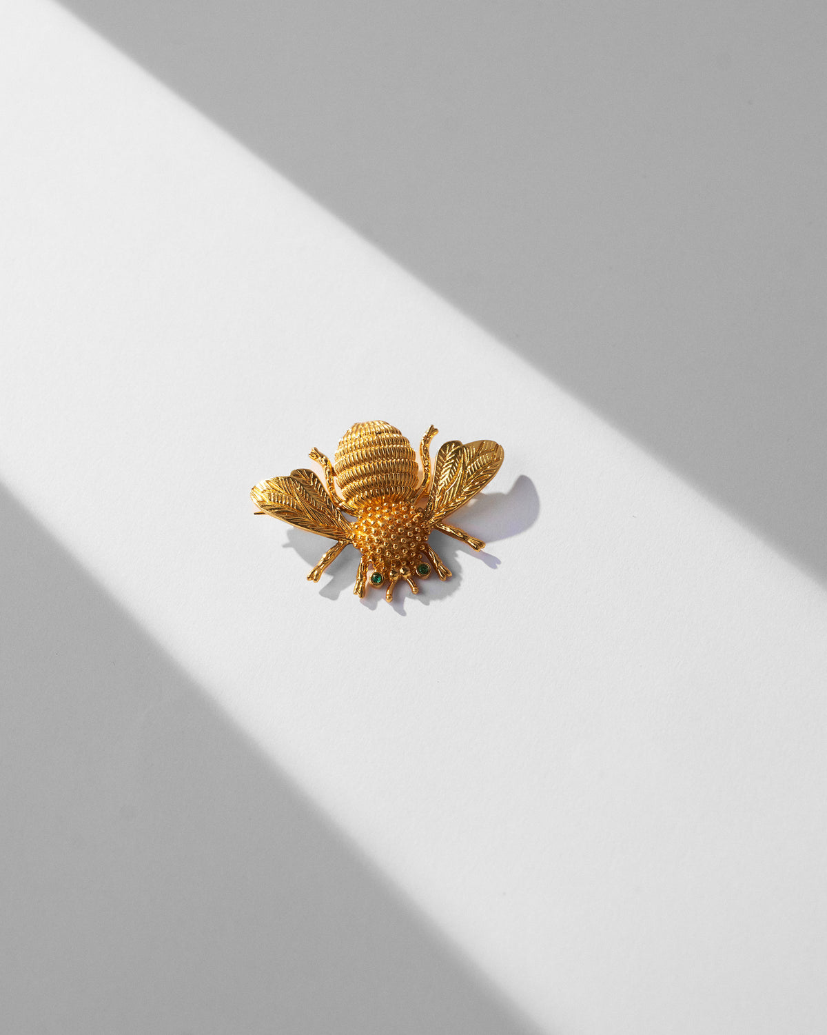 Bee Brooch - Gold