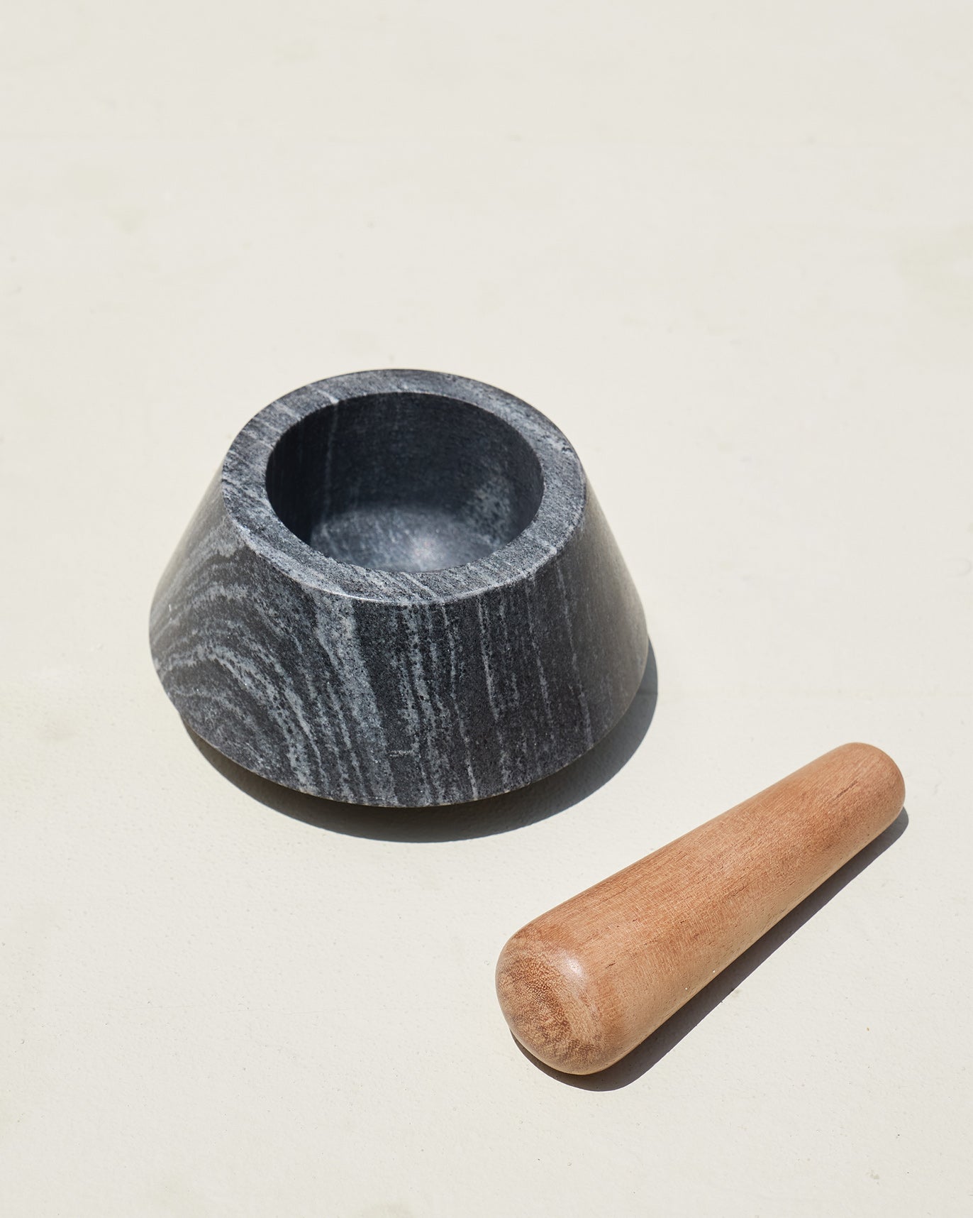 Ukiyo Mortar & Pestle - Midnight Marble
