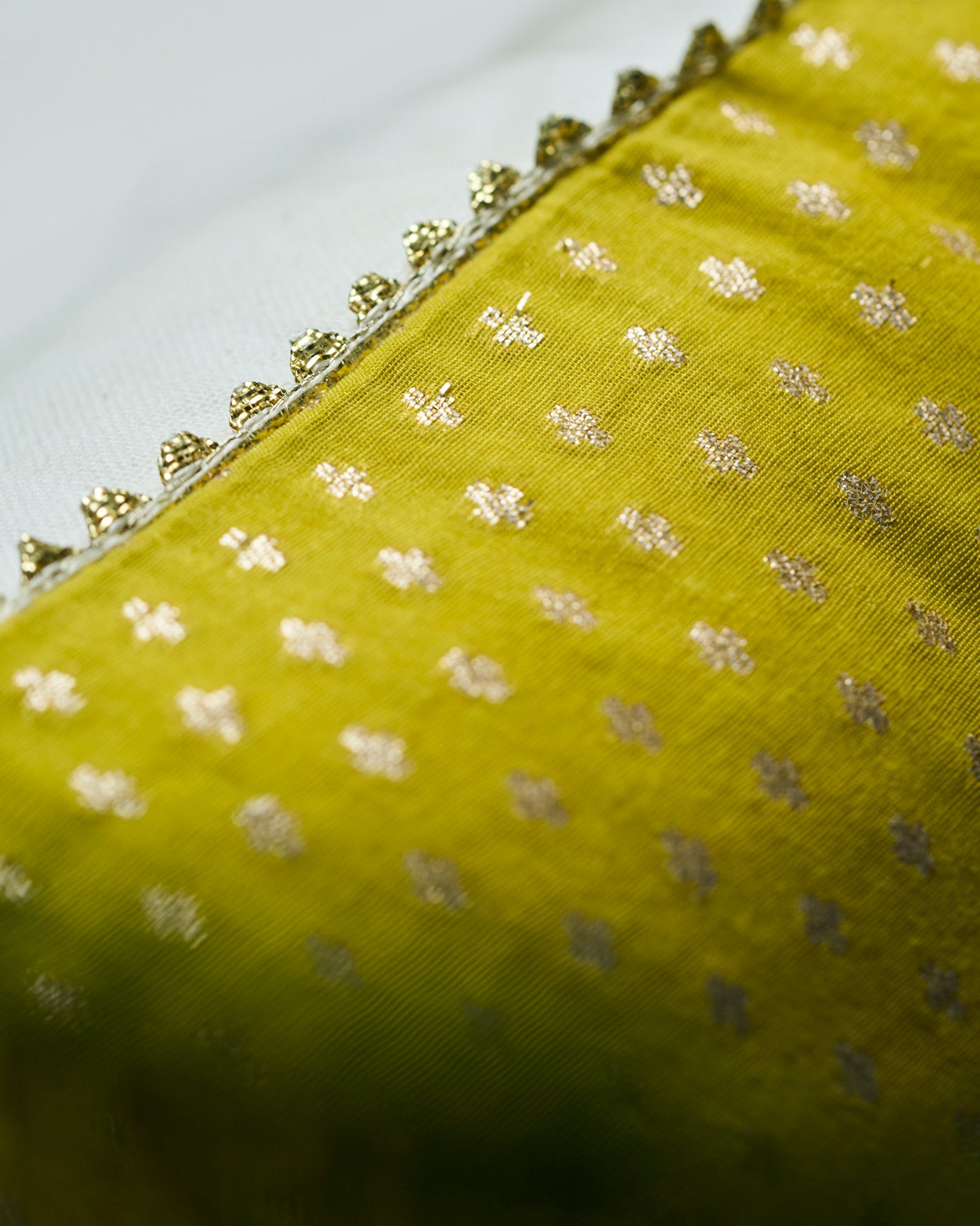 Celeste Lumbar Cover - Lime Green