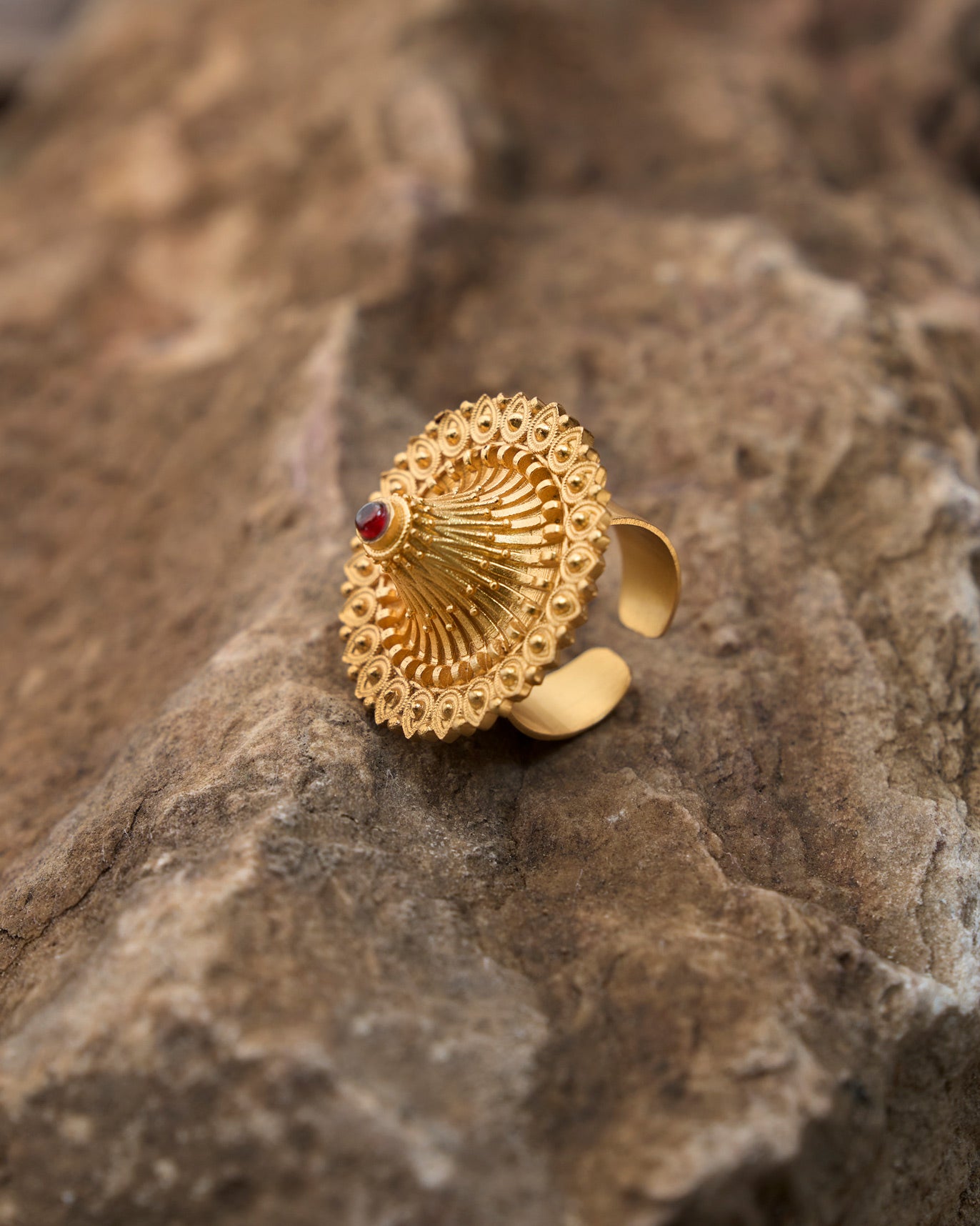 Brolly Ring - Gold