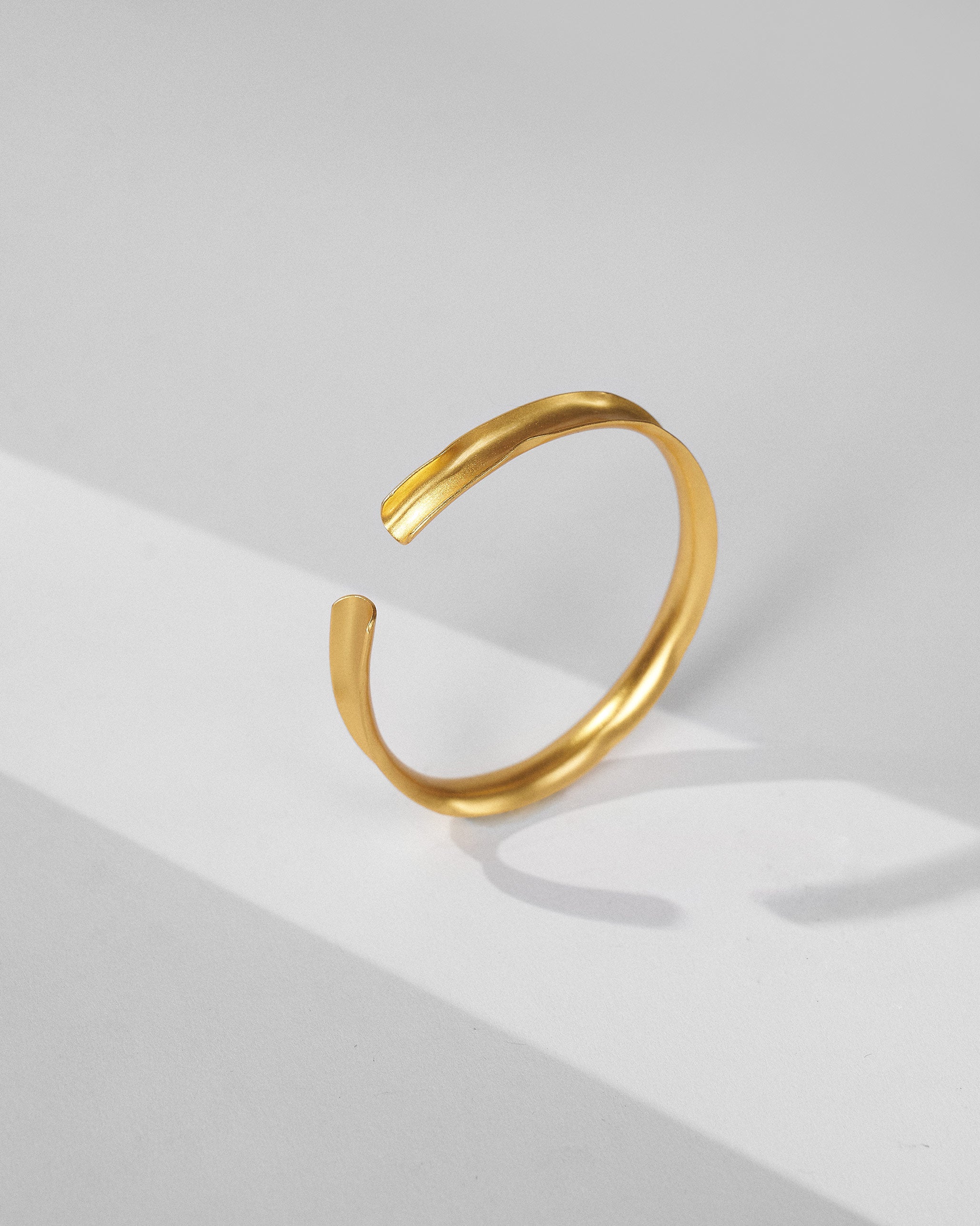 Batur Bangle Thin - Gold
