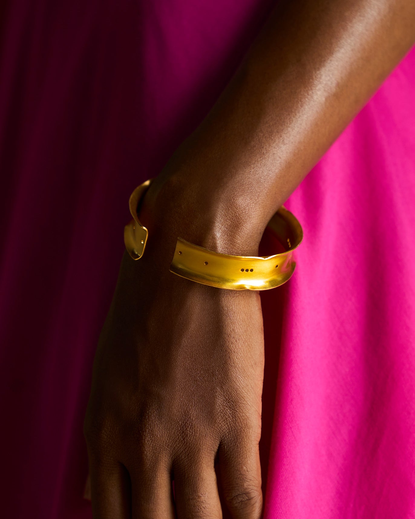 Boondi Bangle Thick - Gold