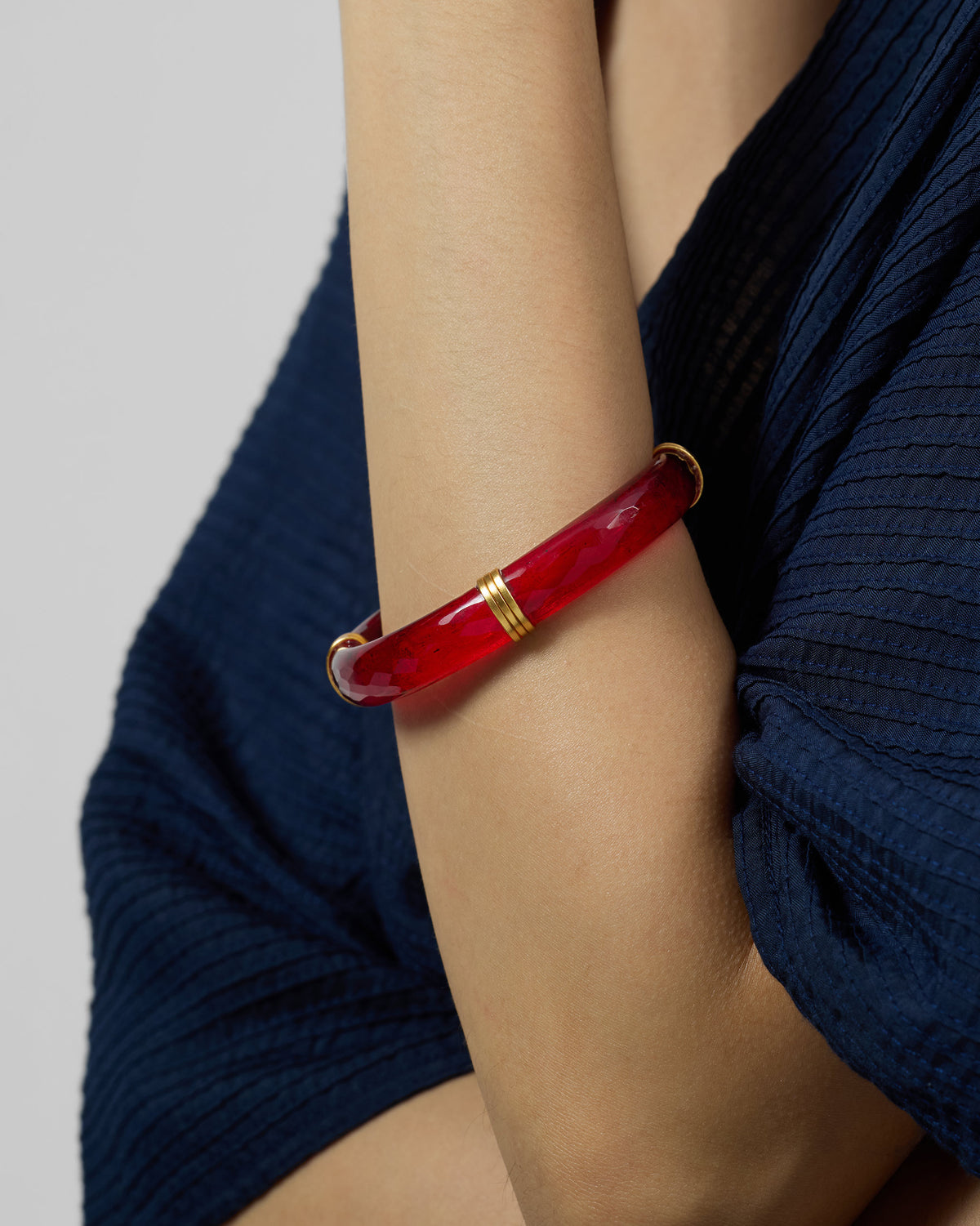 Cara Bangle - Red