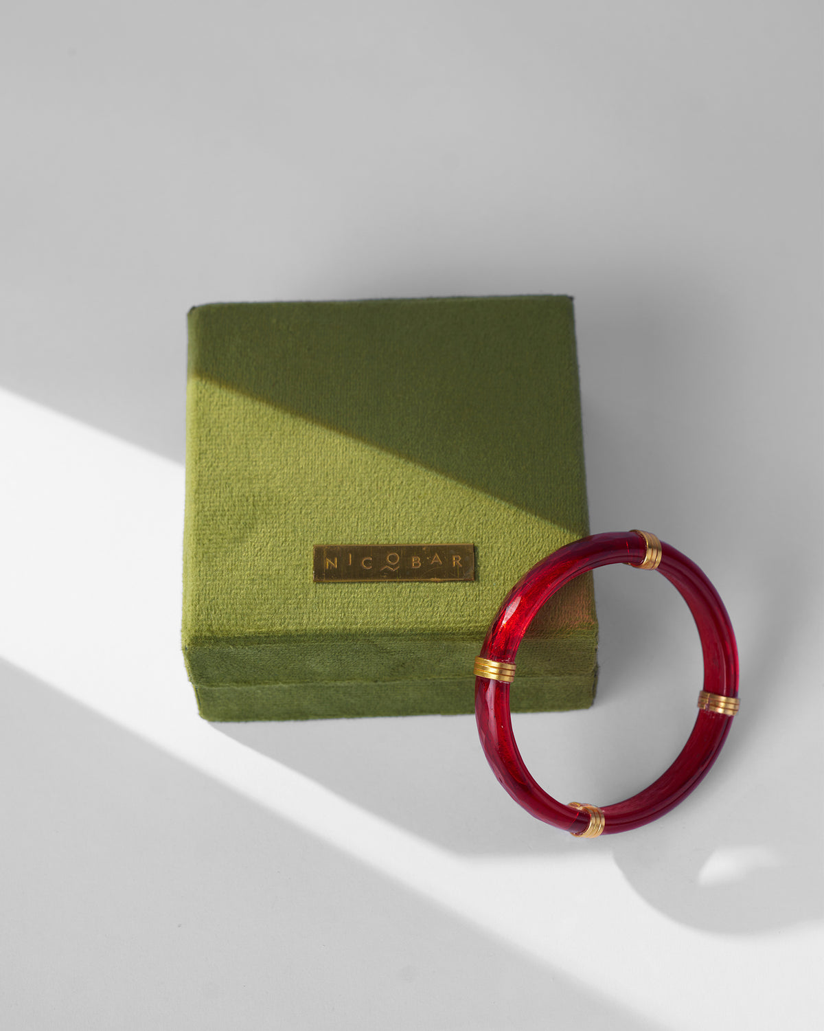Cara Bangle - Red