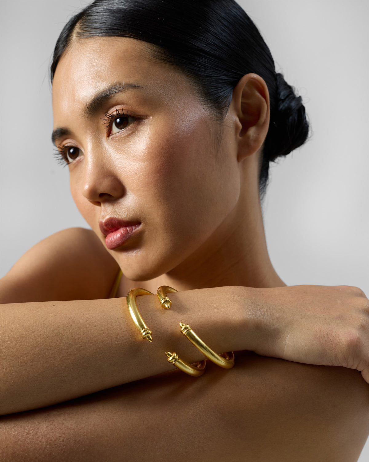 Raahi Bangle - Gold