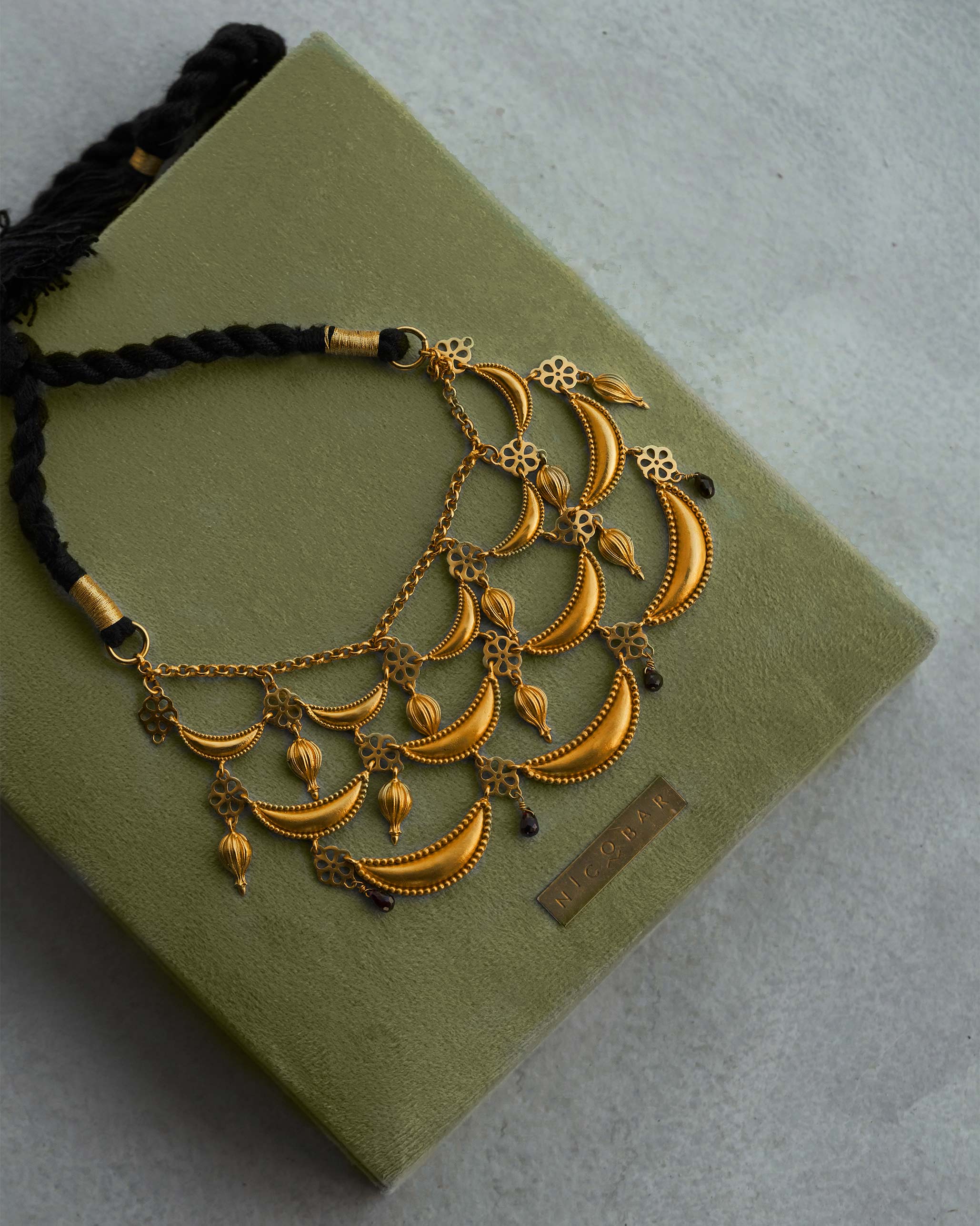 Israt necklace - Gold