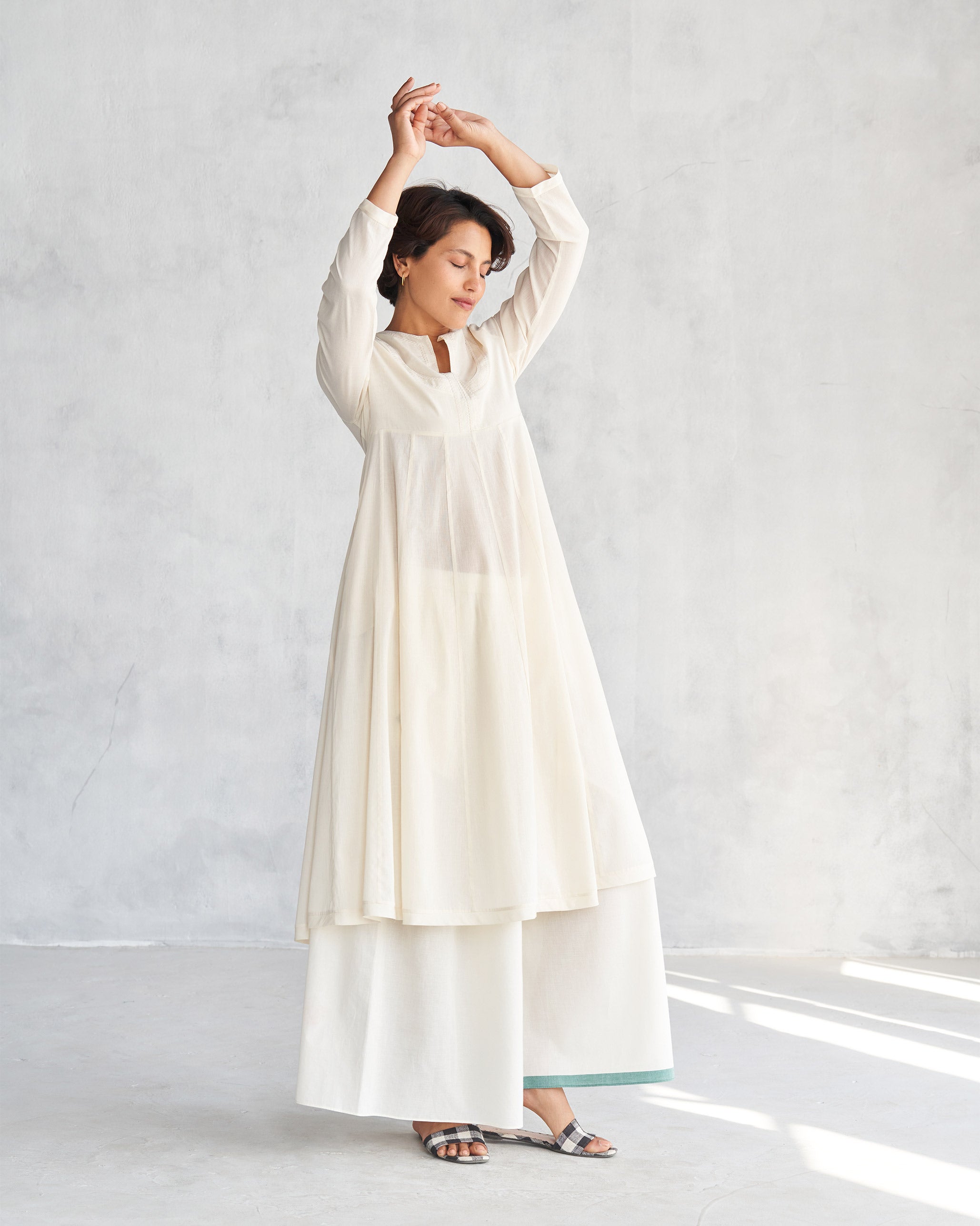 Tisya Kurta - Ivory