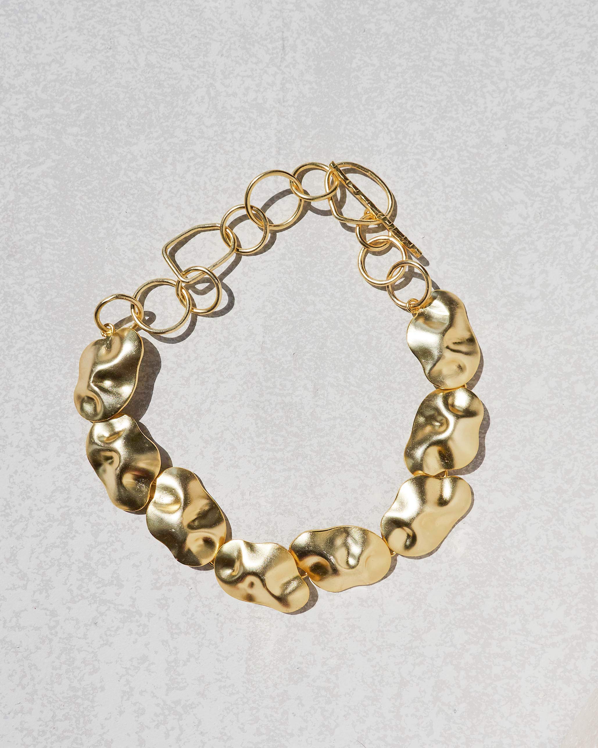 Oyster String Necklace - Brass