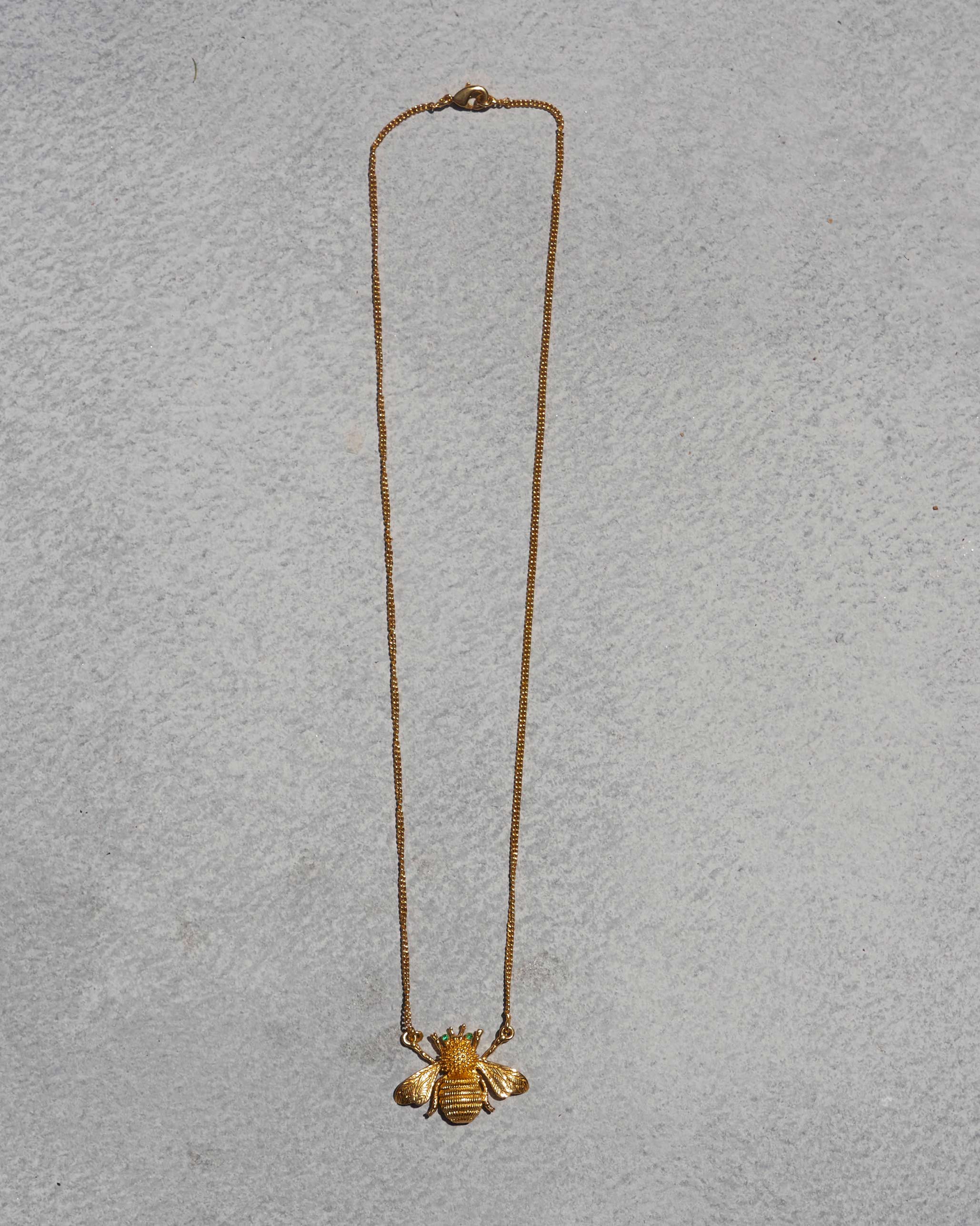 Bee Necklace (with chain) - Gold