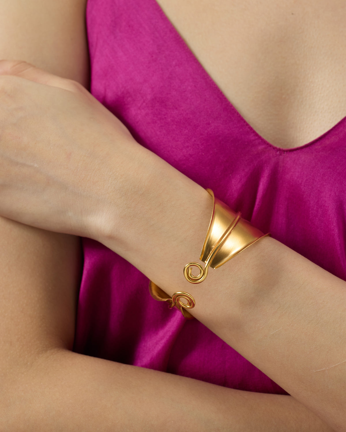 Rays Cuff - Gold