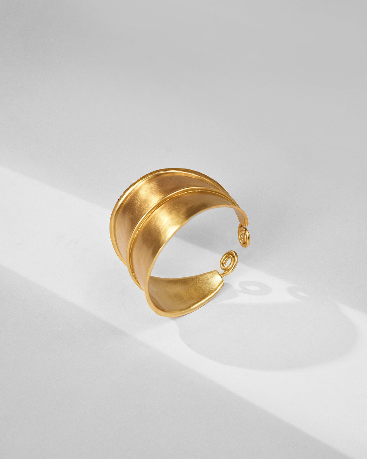 Rays Cuff - Gold