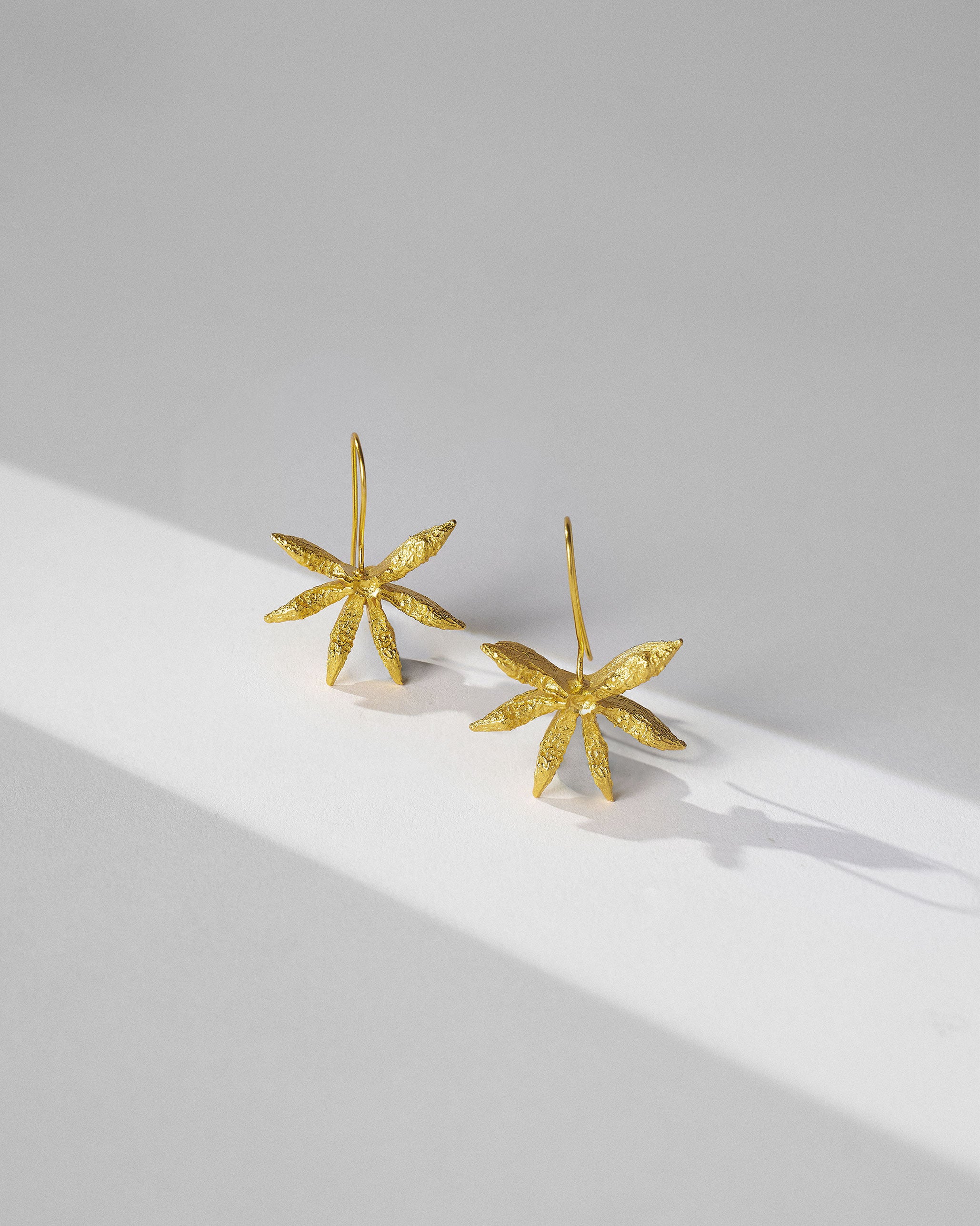 Star Anise Dangle Earrings - Gold