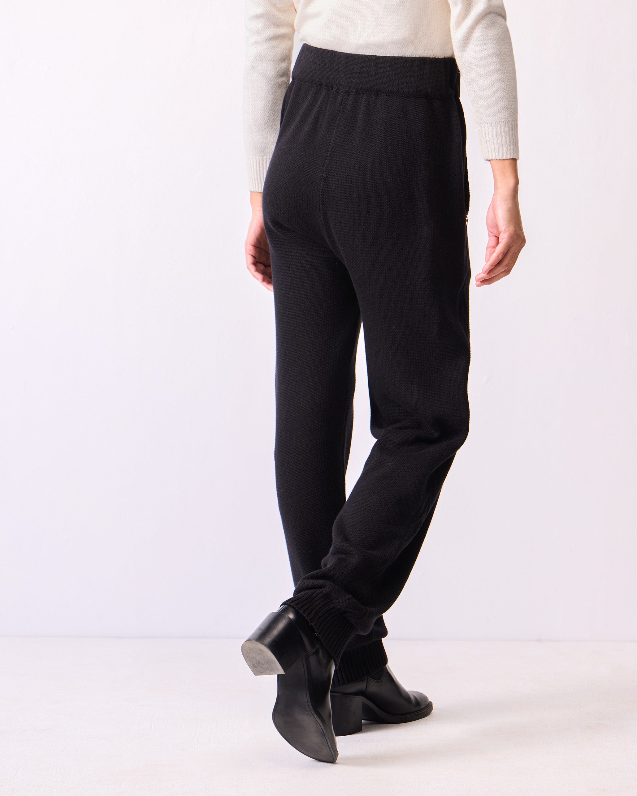 Pull-on Pants - Black