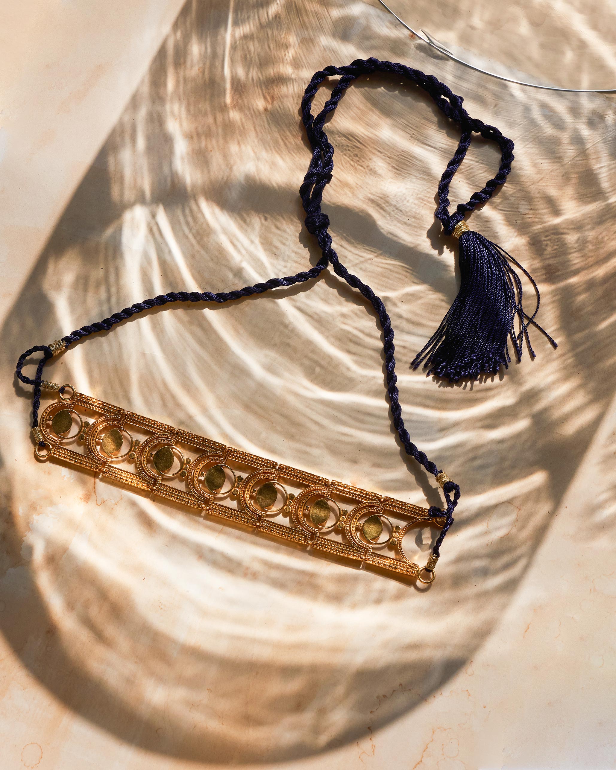 Temple Moon Choker - Gold