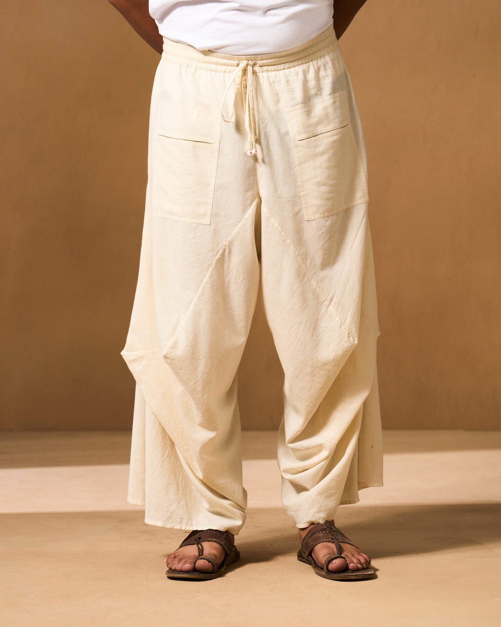 Tahir Trousers - Ivory – Nicobar