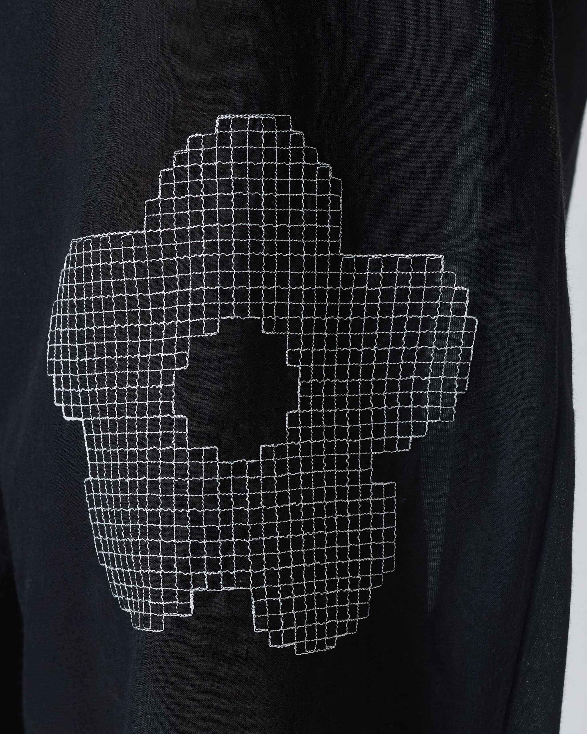 The Curved Hem Top set - Black & White Embroidery