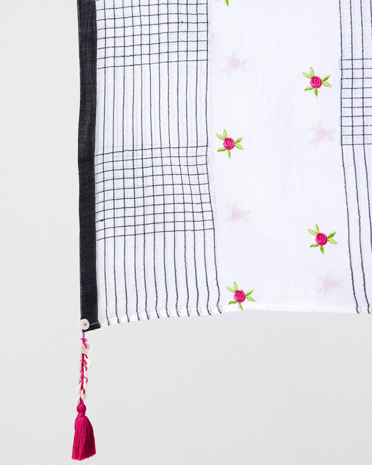 Rose Bloom Scarf - Black & White