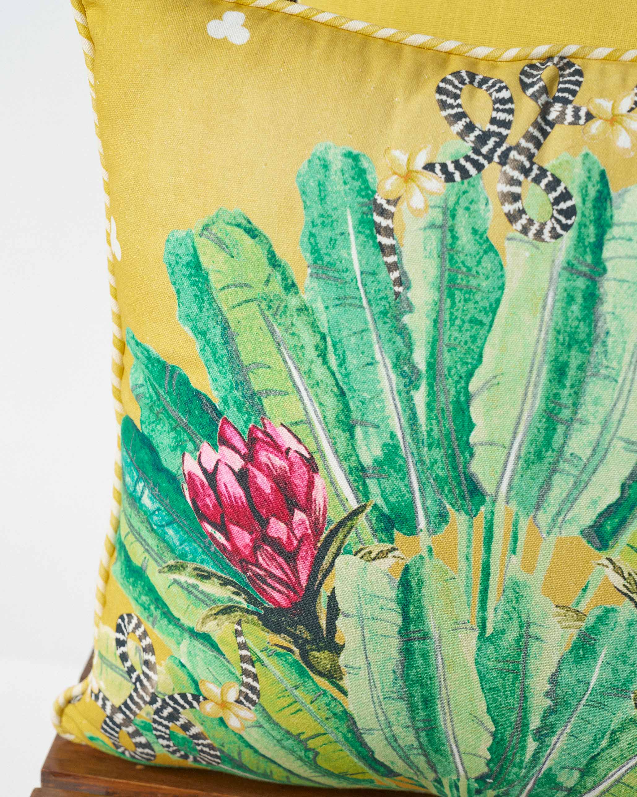 Madagascar Lush Cushion Cover