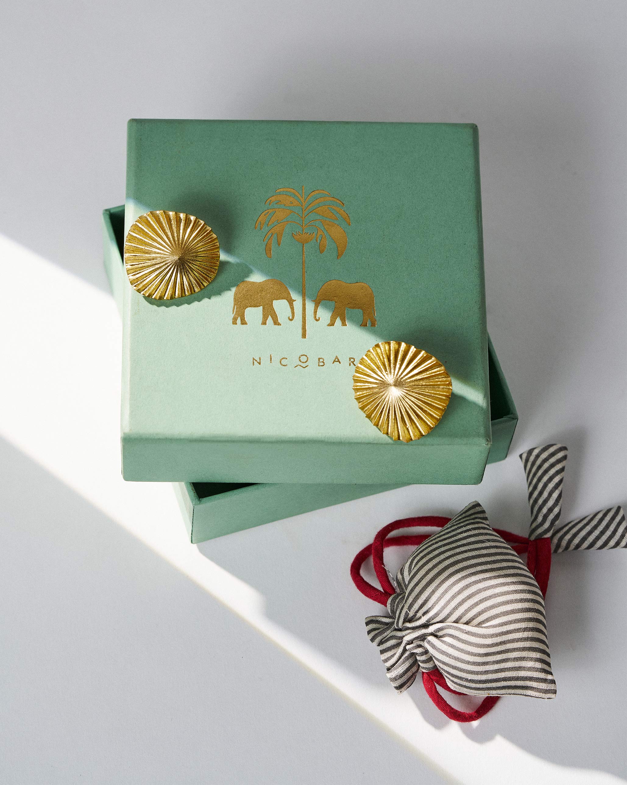 Umbrella Studs - Gold