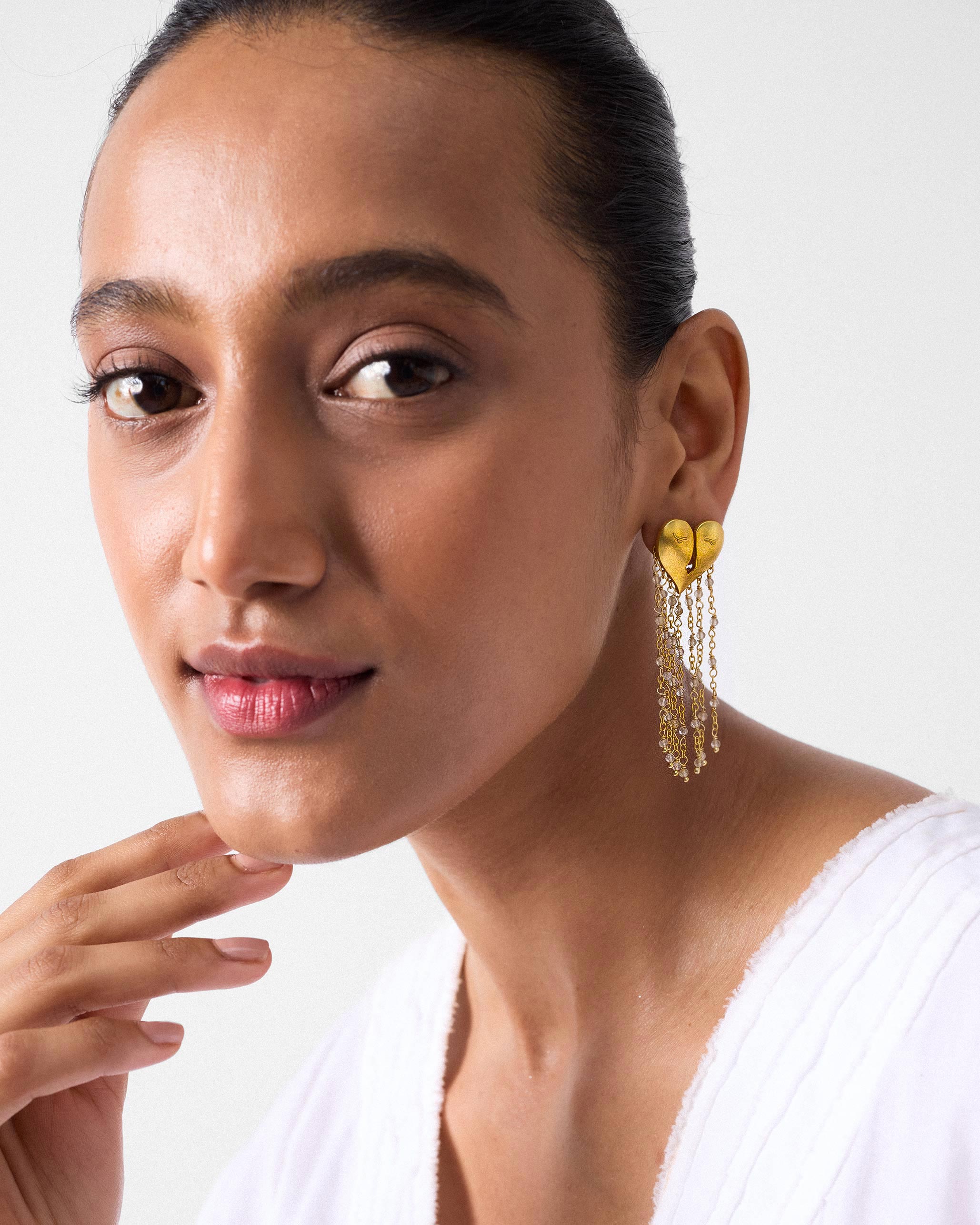 Jhilmil Dil Earrings - Gold
