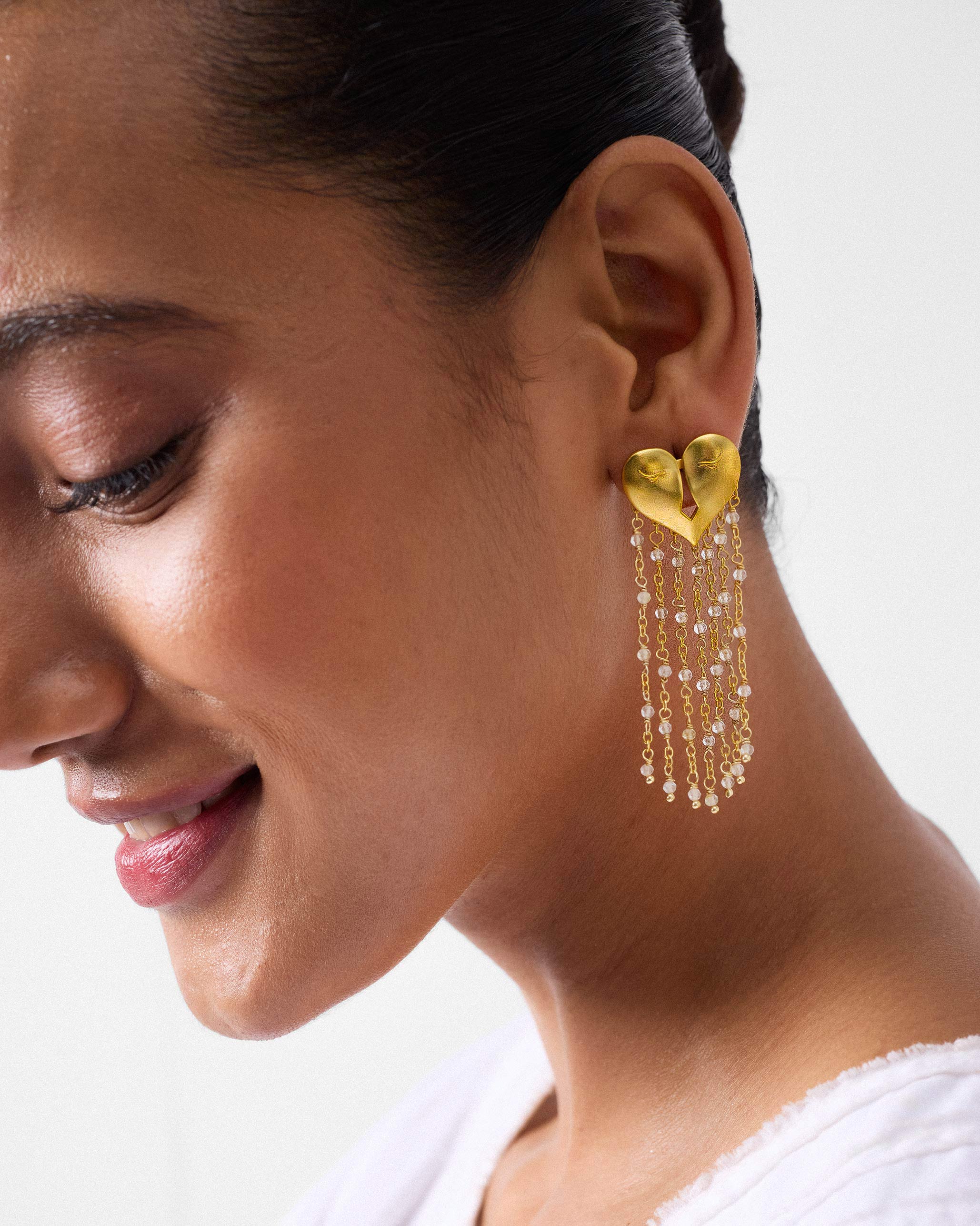 Jhilmil Dil Earrings - Gold