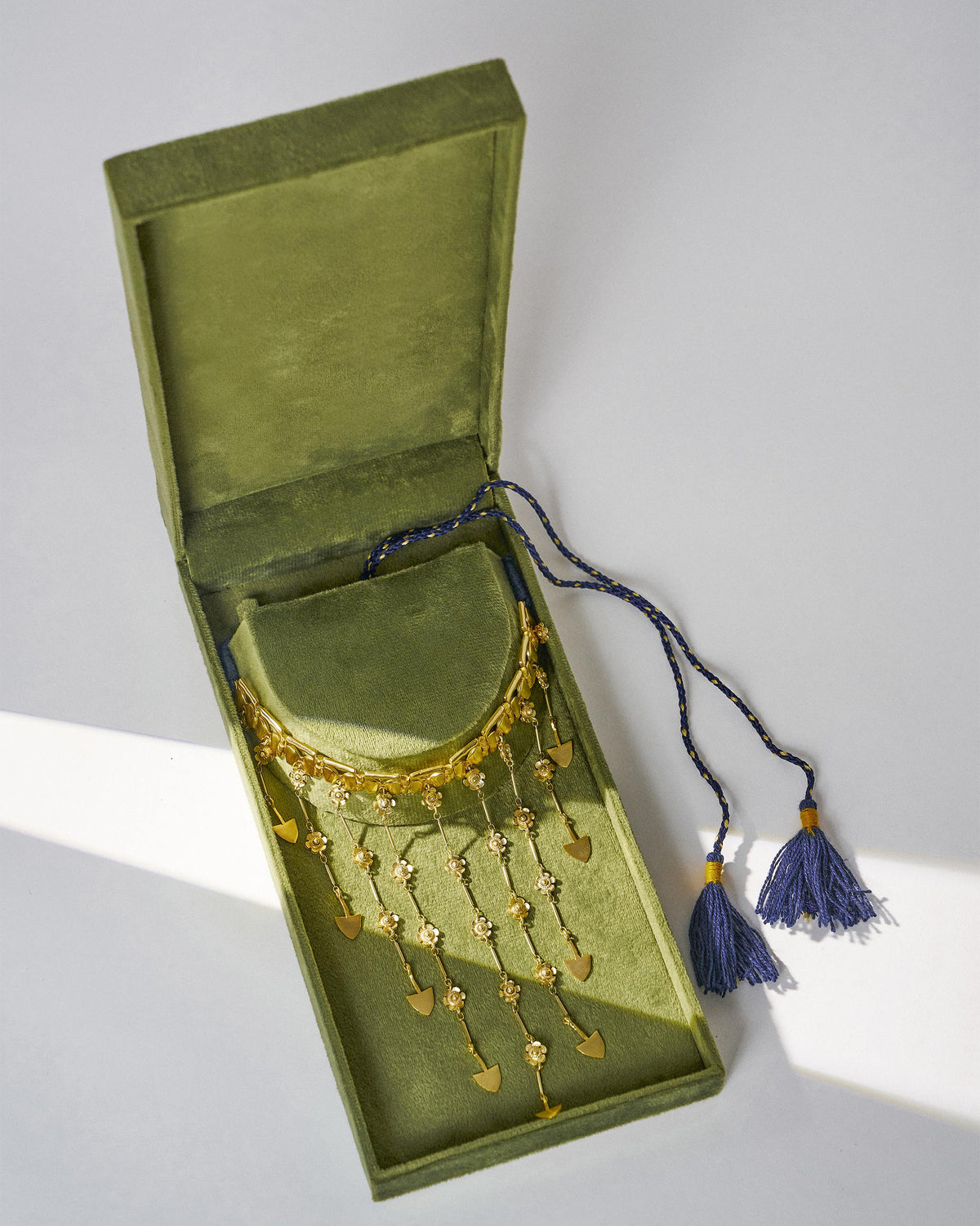 Machli Necklace - Gold