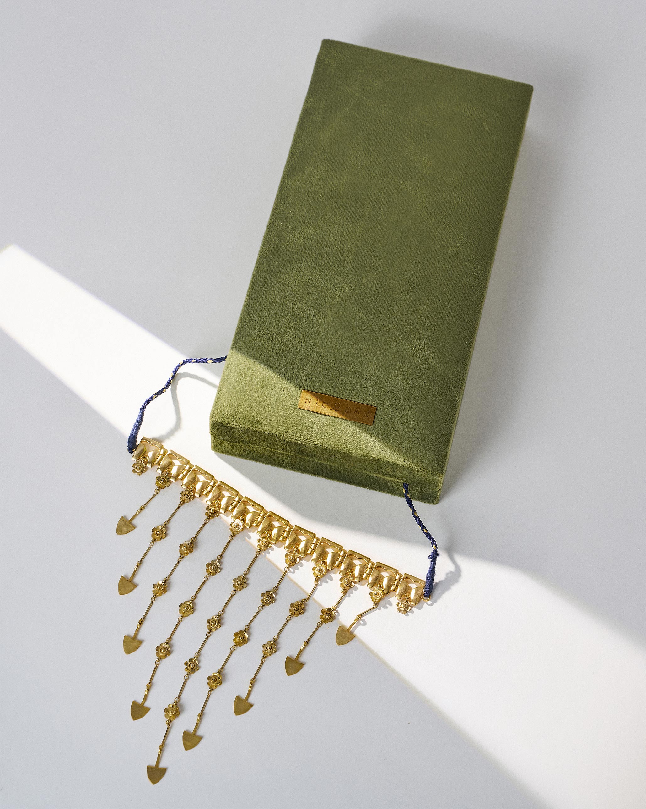 Machli Necklace - Gold