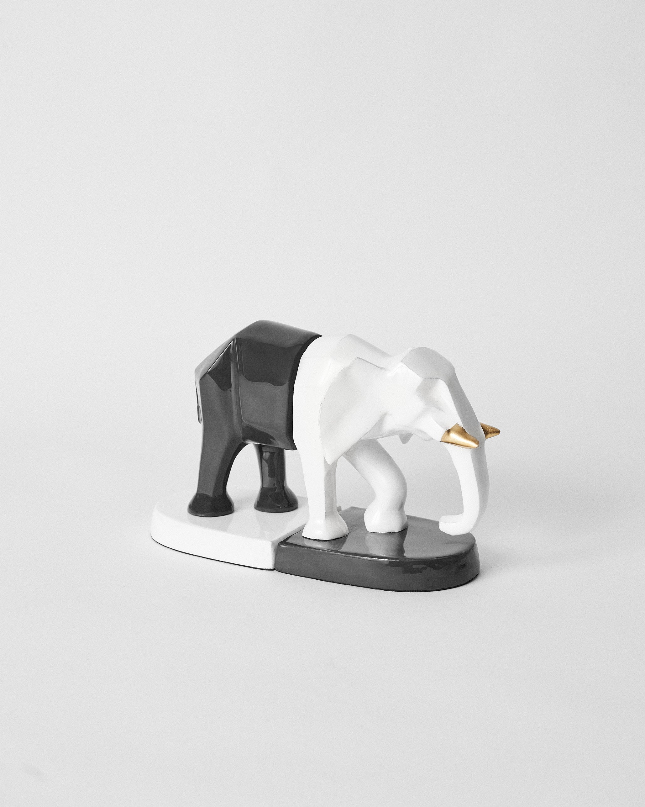 Ele Bookend