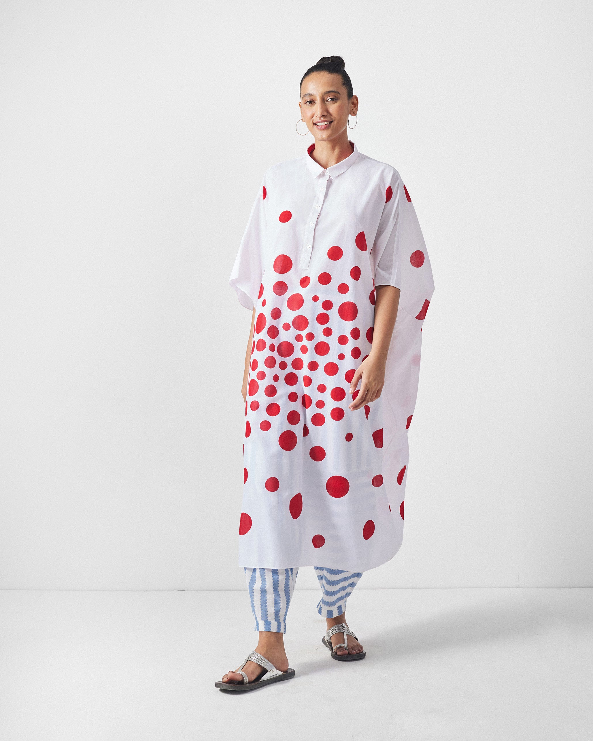 Collared Kaftan - White & Red Print