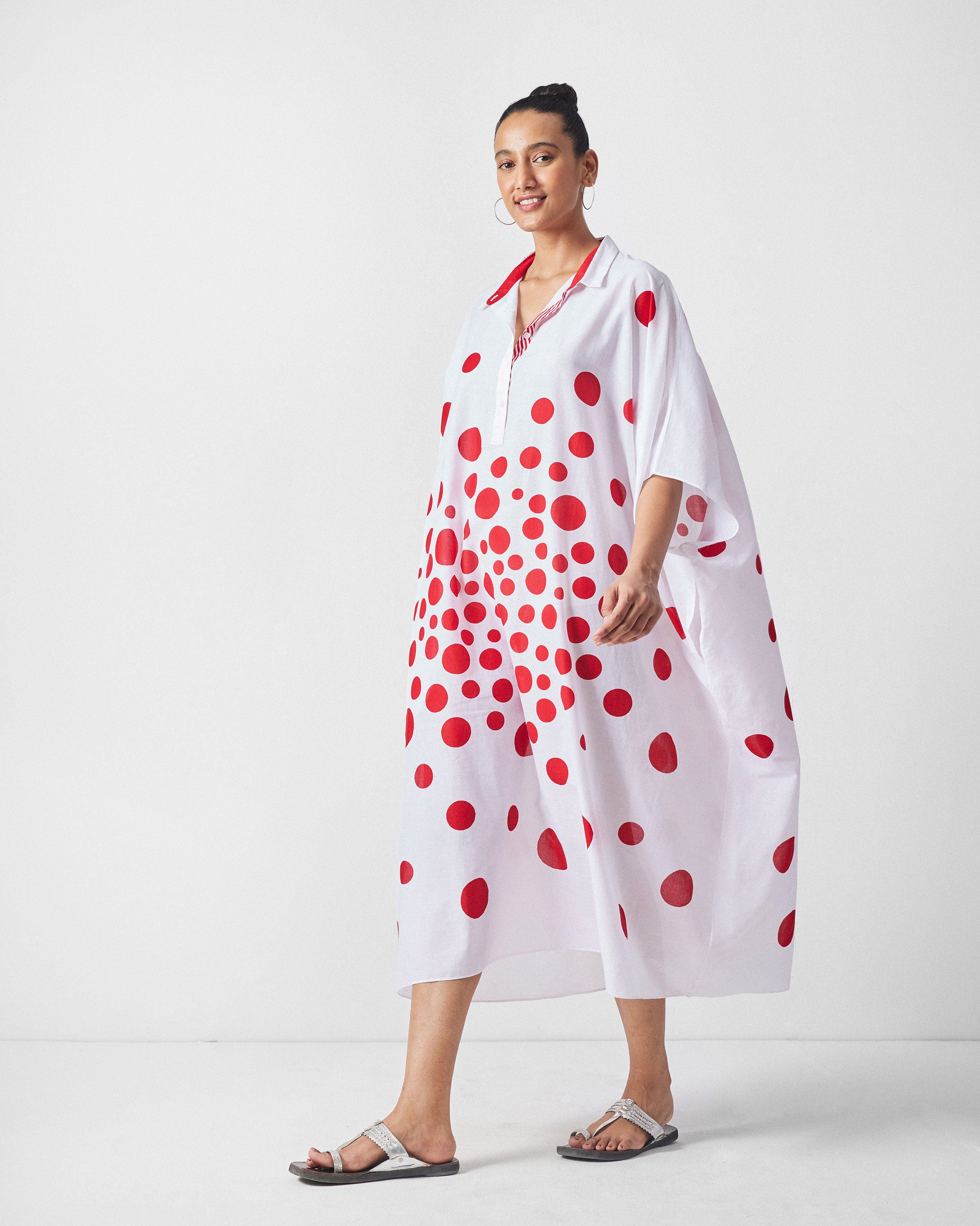 Collared Kaftan - White & Red Print