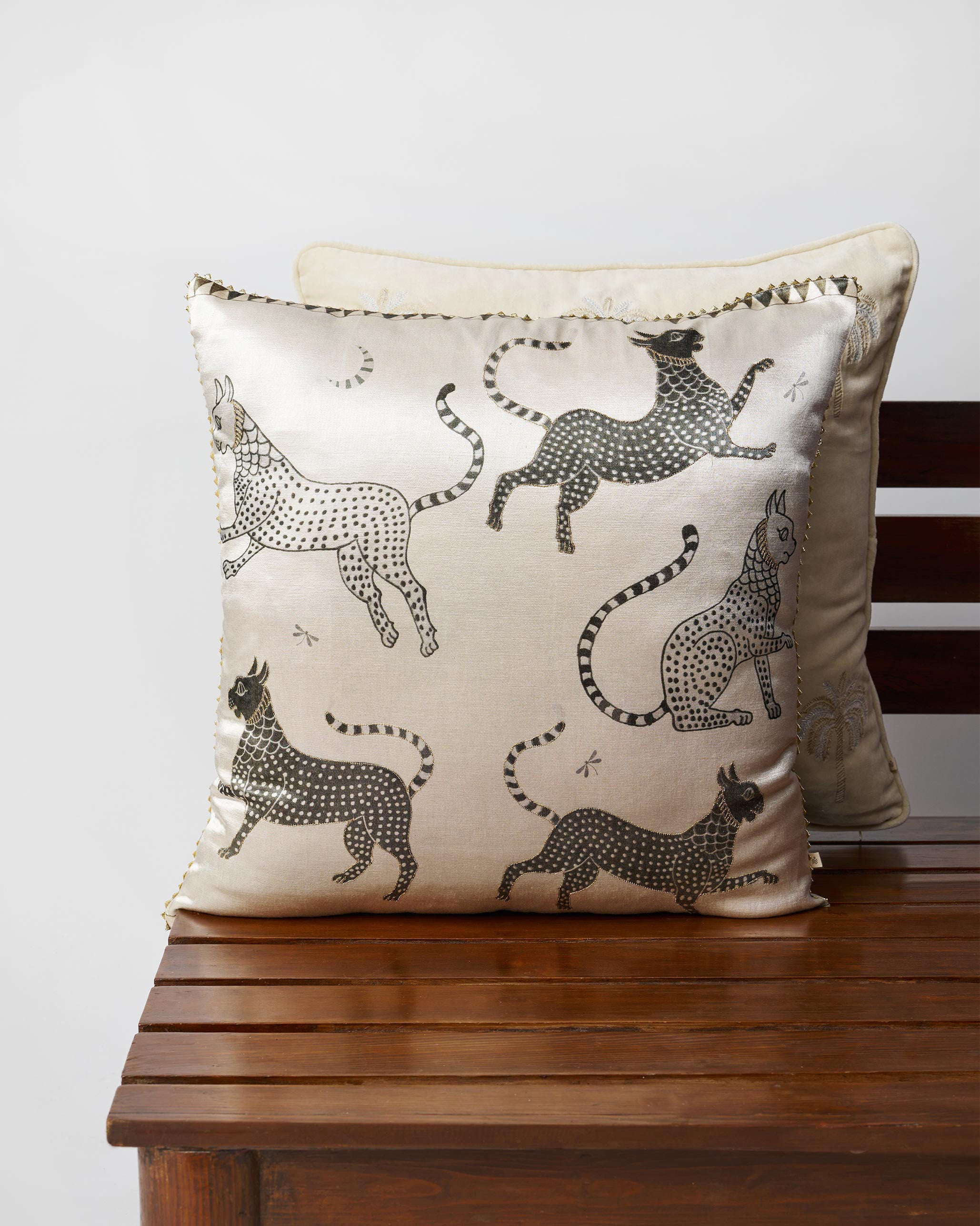Bagh Cushion Cover
