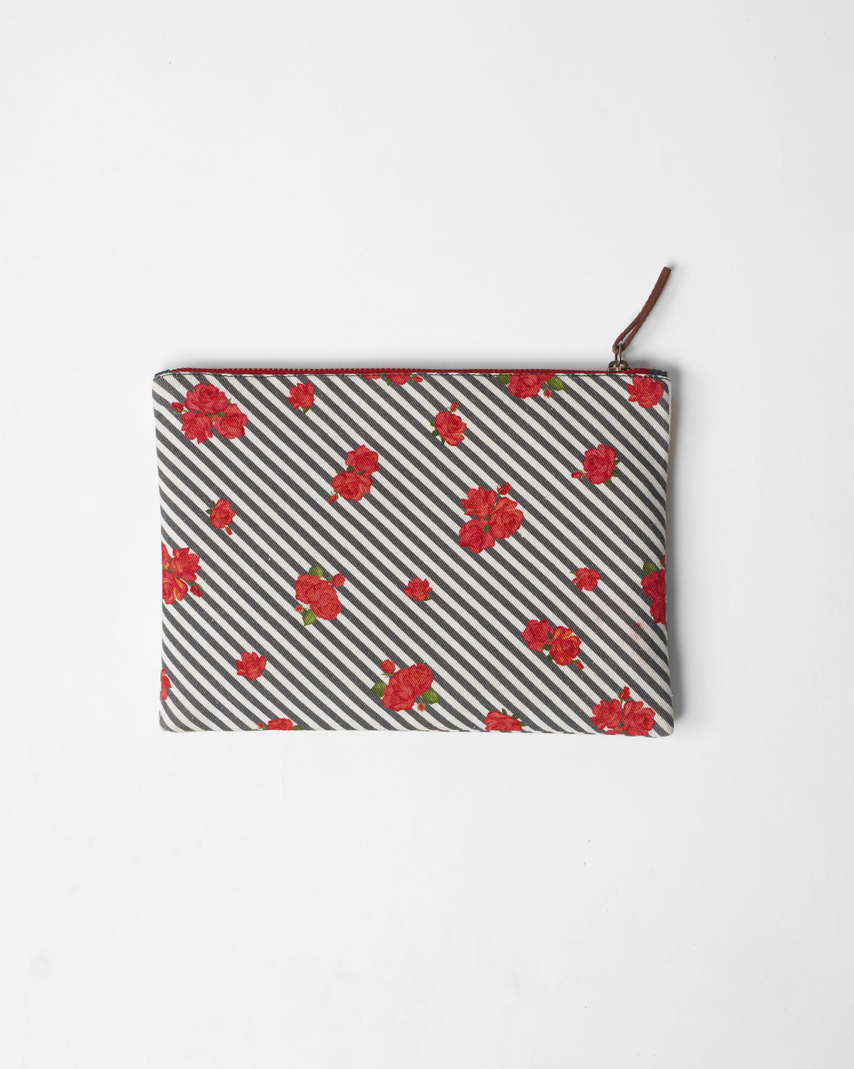 Rose Bunch Pouch - Multicolor
