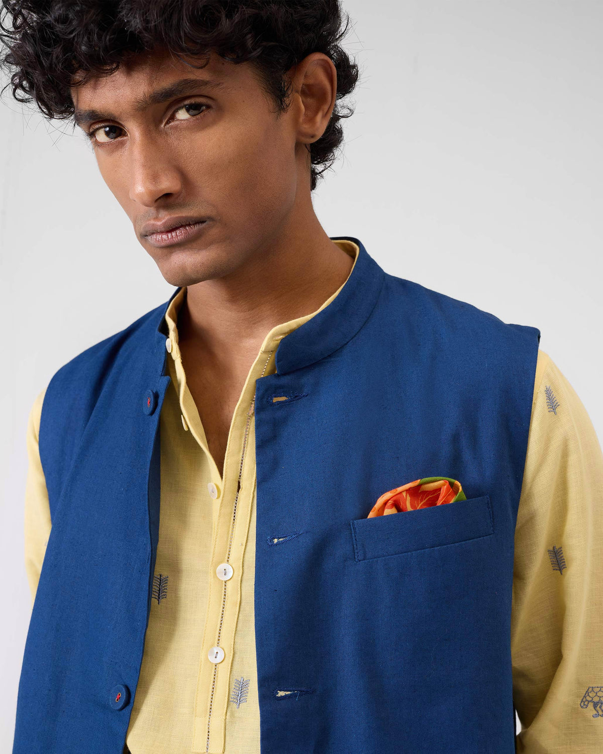 Arka Pocket Square - Olive & Red