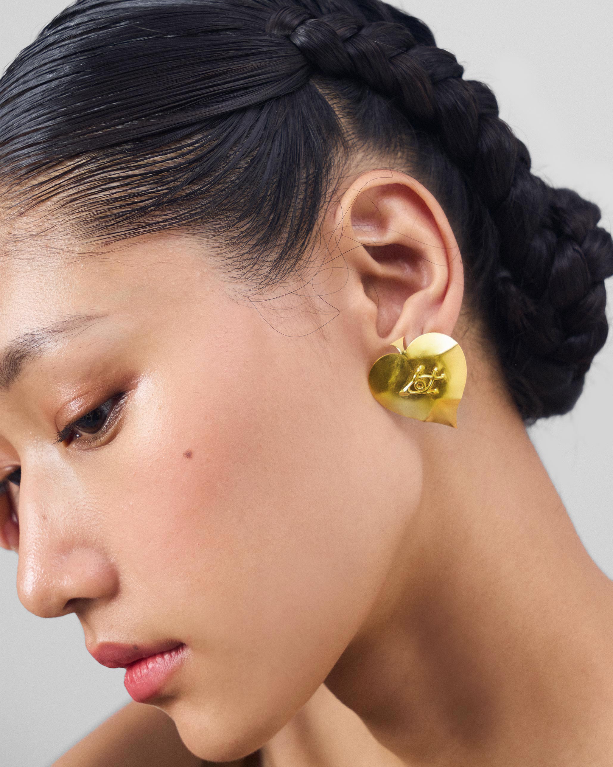 Paan Patta Studs - Gold