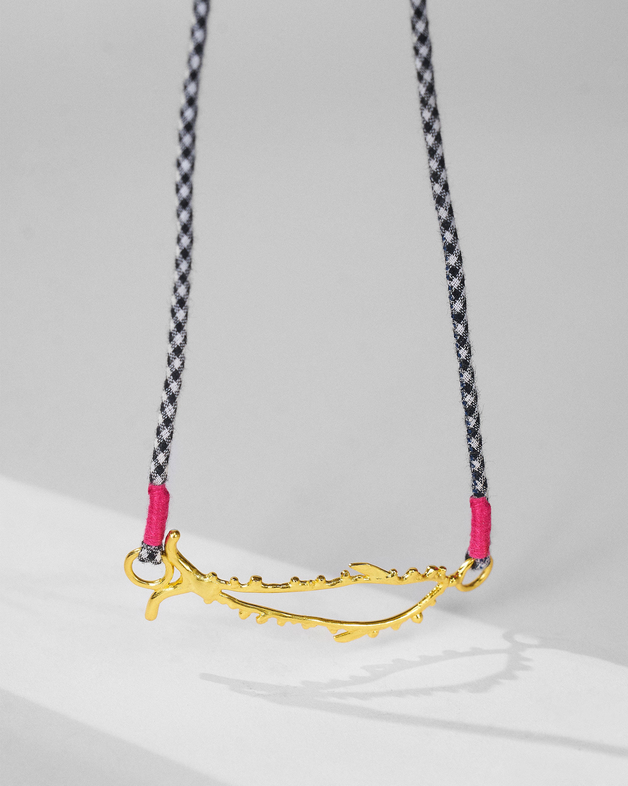 Machli Choker - Gold