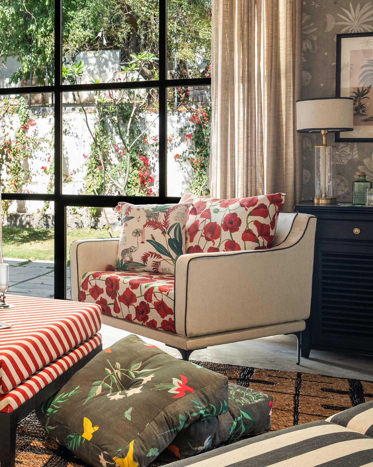 Field Lounge Chair - Red