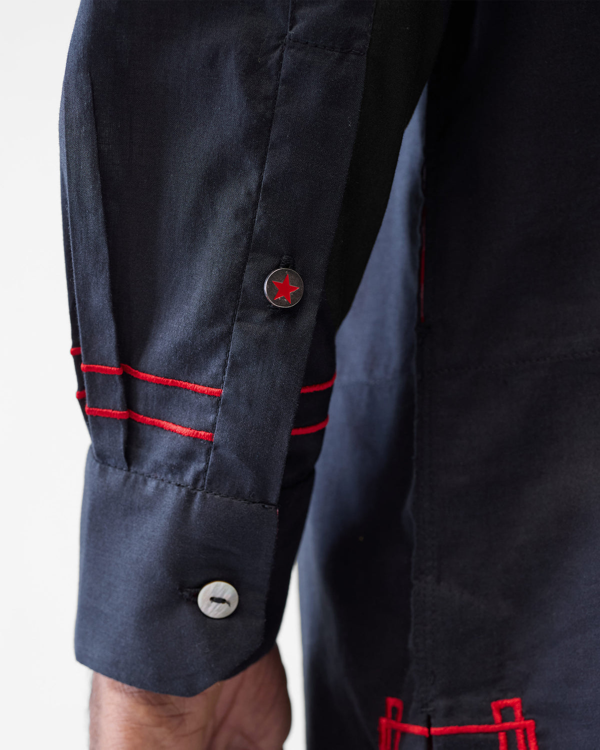 Arrham Kurta - Black Embroidered