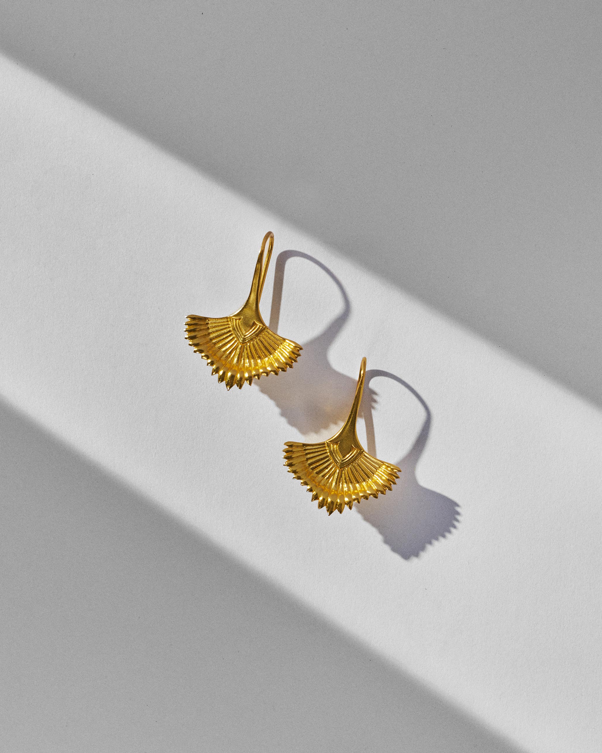 Festive Palm Danglers - Gold