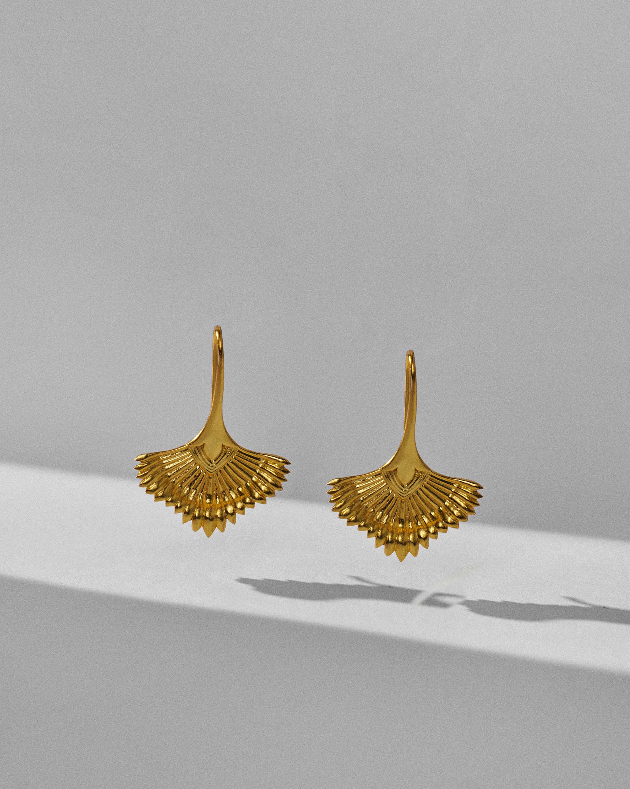 Festive Palm Danglers - Gold