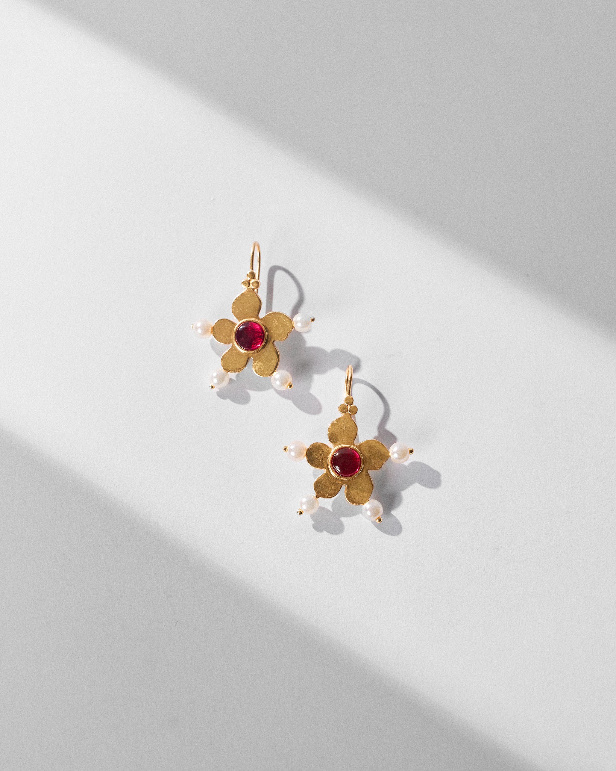 Mini Cutie Earrings - Gold