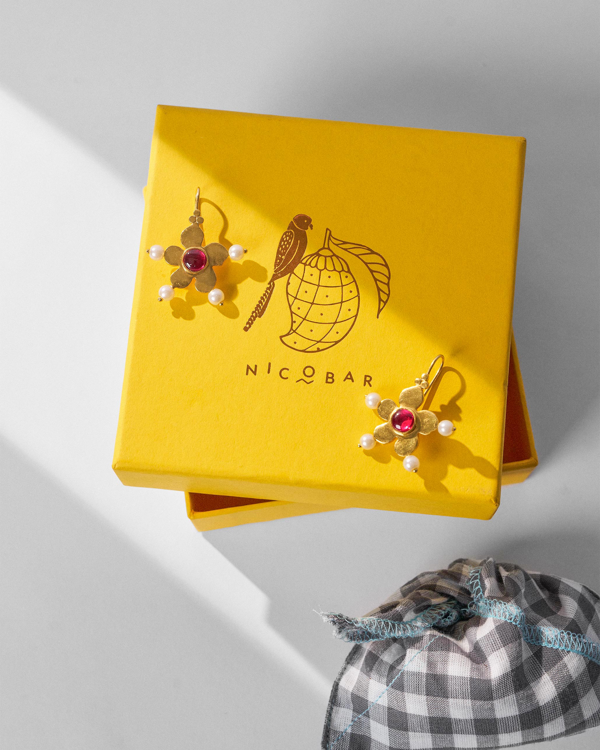 Mini Cutie Earrings - Gold