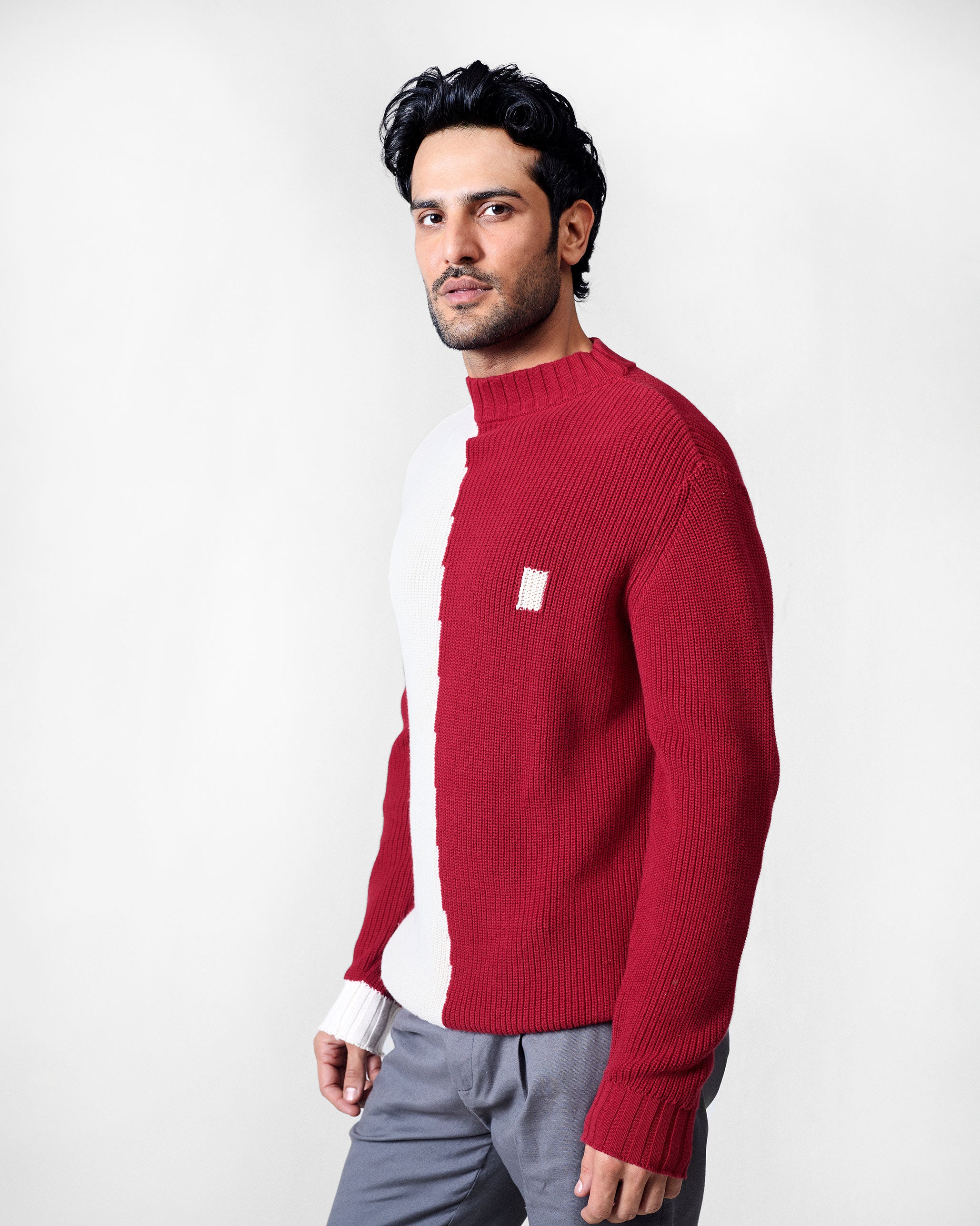 Crew Neck Sweater - Ivory & Red