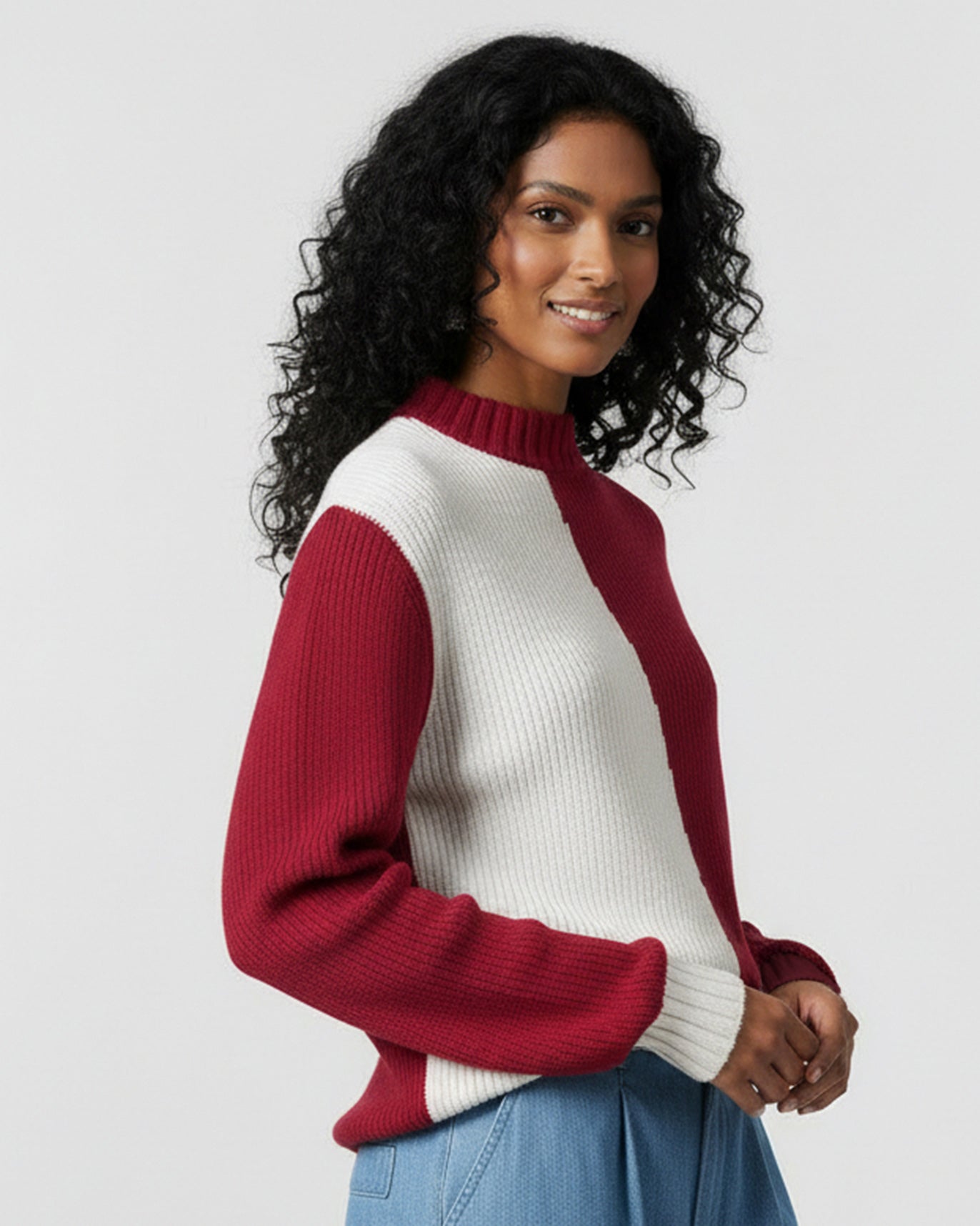 Crew Neck Sweater - Ivory & Red