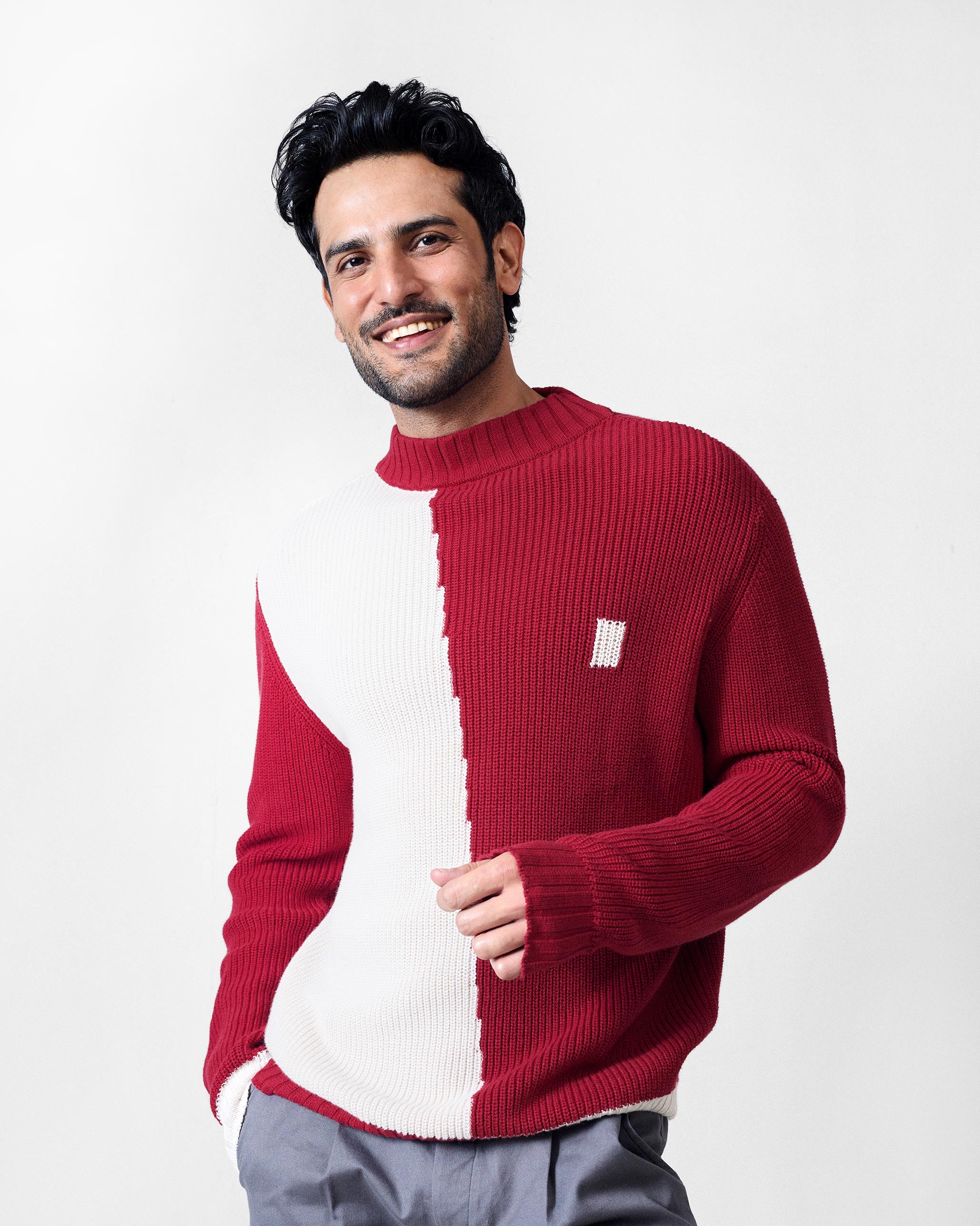 Crew Neck Sweater - Ivory & Red